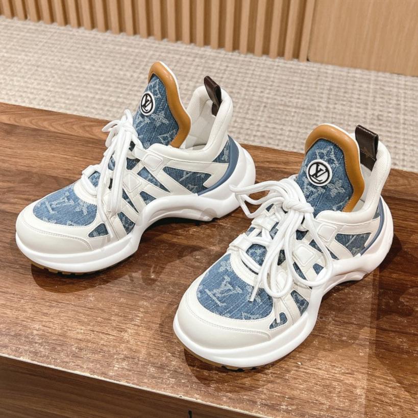 LV ARCHLIGHT SNEAKER IN WHITE CALFSKIN AND LIGHT BLUE MONOGRAM DENIM、mysite、Cacoeks