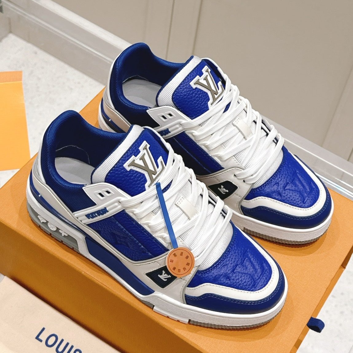 LV TRAINER SNEAKER IN GASTON BLUE GRAINED CALFSKIN、mysite、Cacoeks