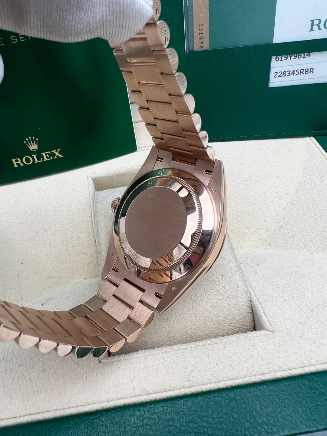 兼职  林炎: luxecystore