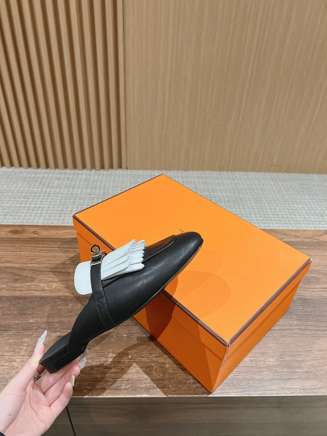 0Z Mule Fringed Black/White、mysite、Cacoeks