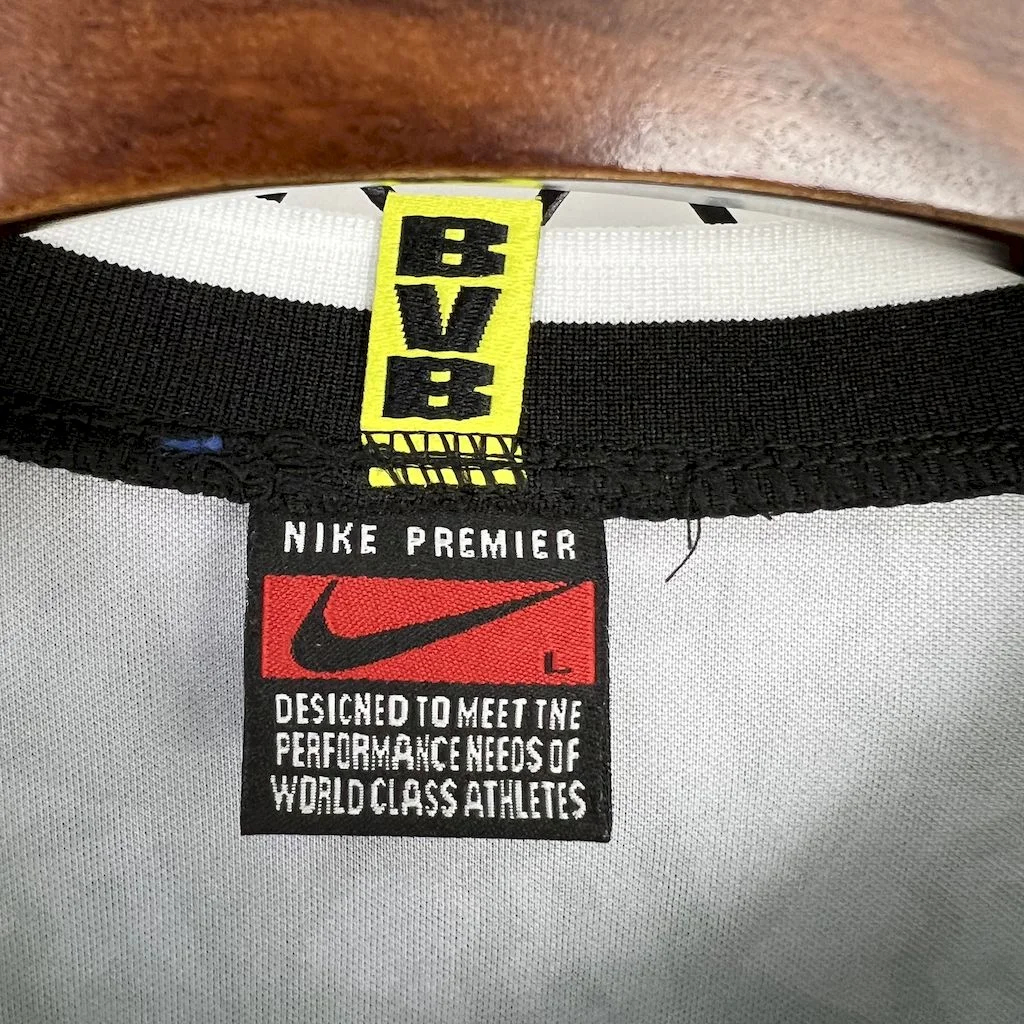 Higojerseys-Retro Dortmund 1995-96 Away Jersey