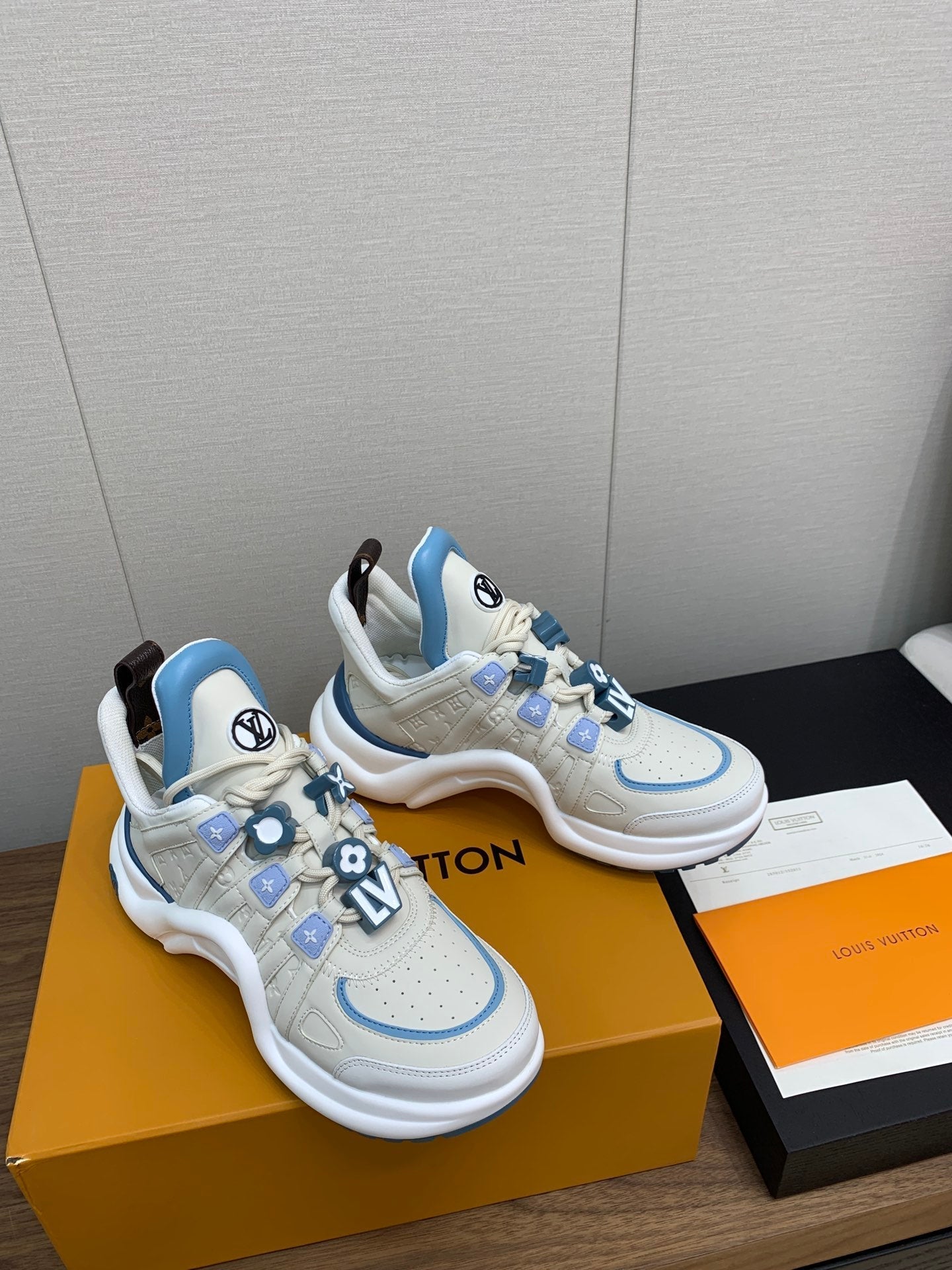 LV ARCHLIGHT SNEAKER BEIGE MIX COBALT BLUE CALFSKIN、mysite、Cacoeks