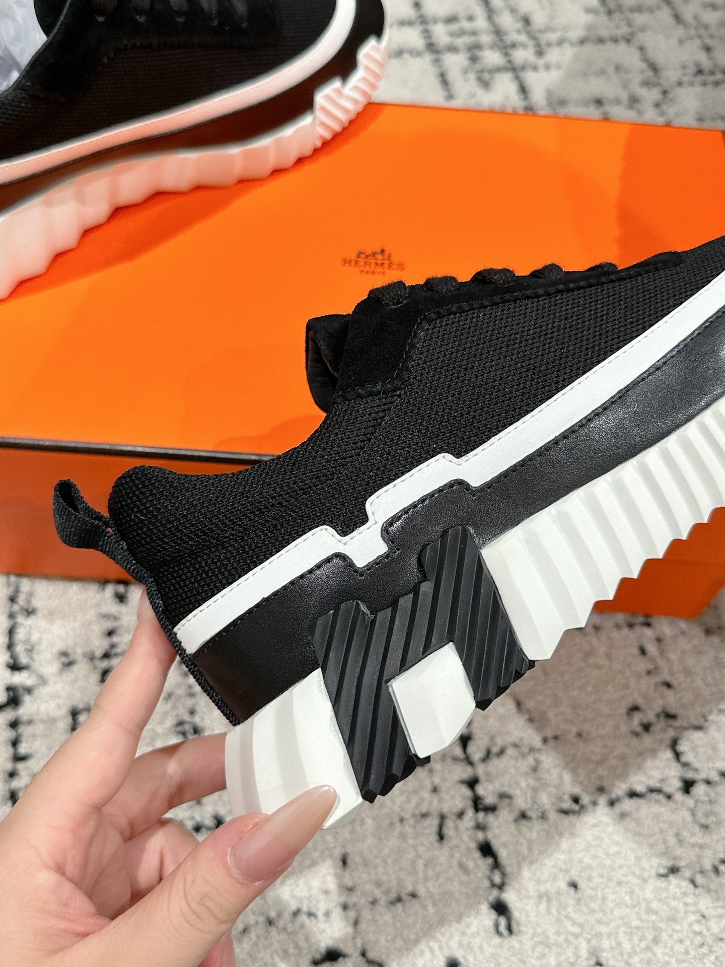 BOUNCING SNEAKER IN BLACK MIX WHITE CALFSKIN AND FABRIC、mysite、Cacoeks