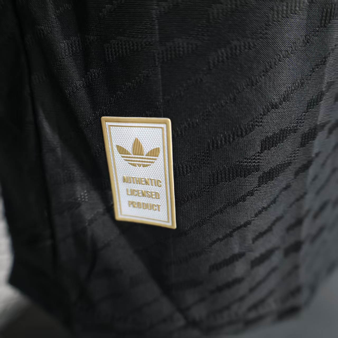 2025/2026 Player Version Real Madrid Goalkeeper Black Football Shirt 1:1 Thai Quality:football jersey mysite: unitedjerseyfootball 邓江浪:football