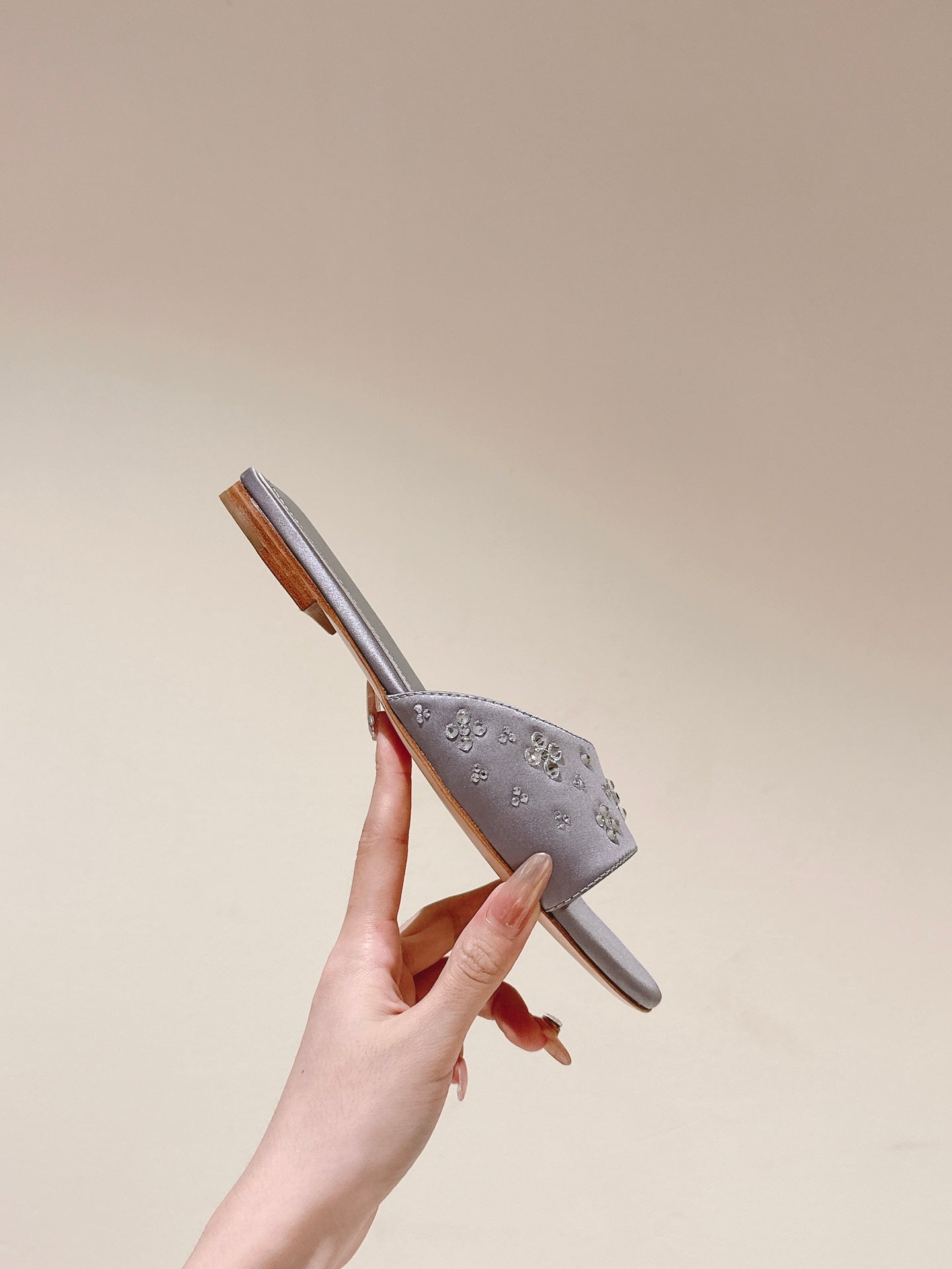 LV WOMEN FLAT MULE IN PASTEL PURPLE SATIN WITH RHINESTONE、mysite、Cacoeks