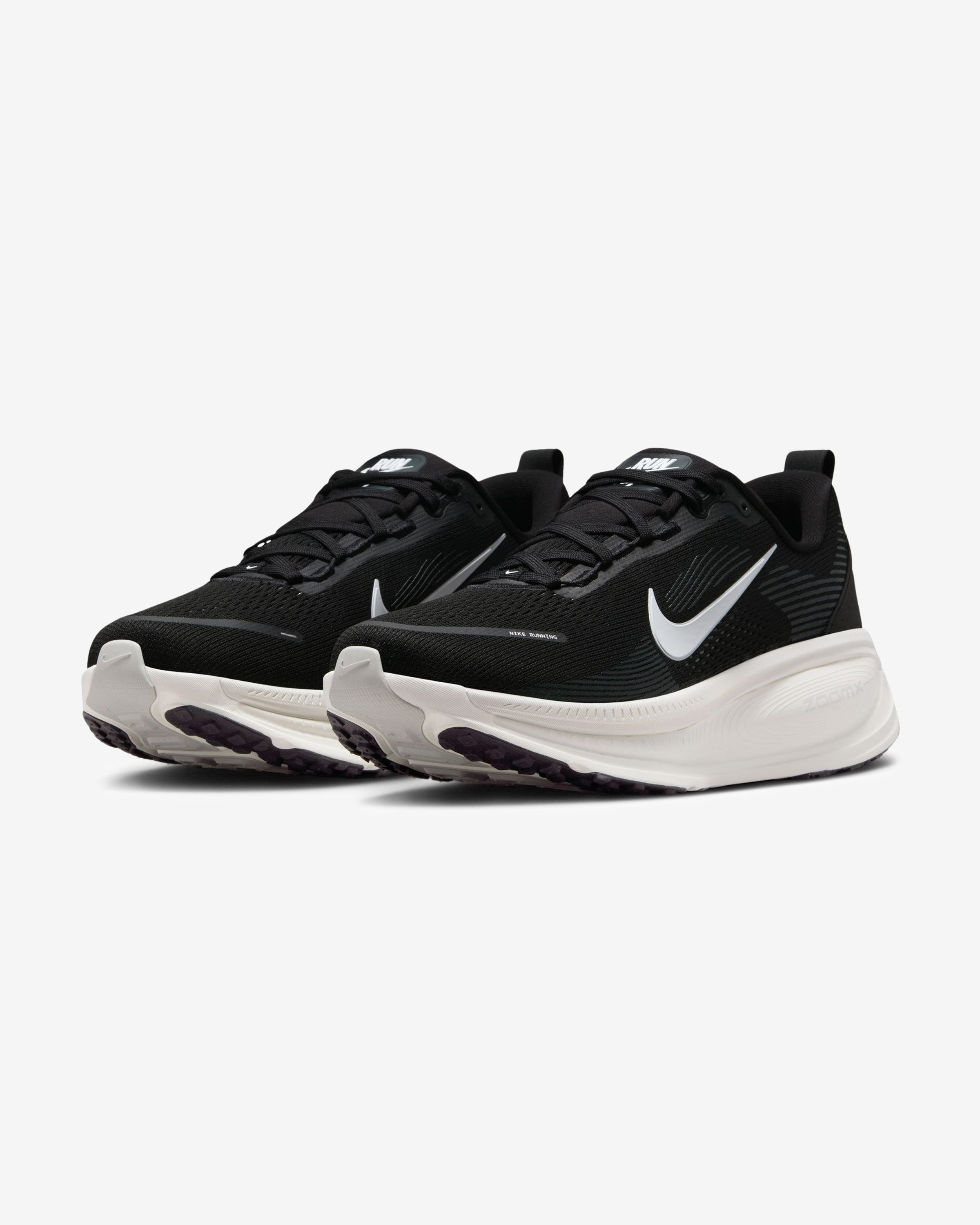 NIKE VOMERO 18 - BLACK/ SUMMITWHITE