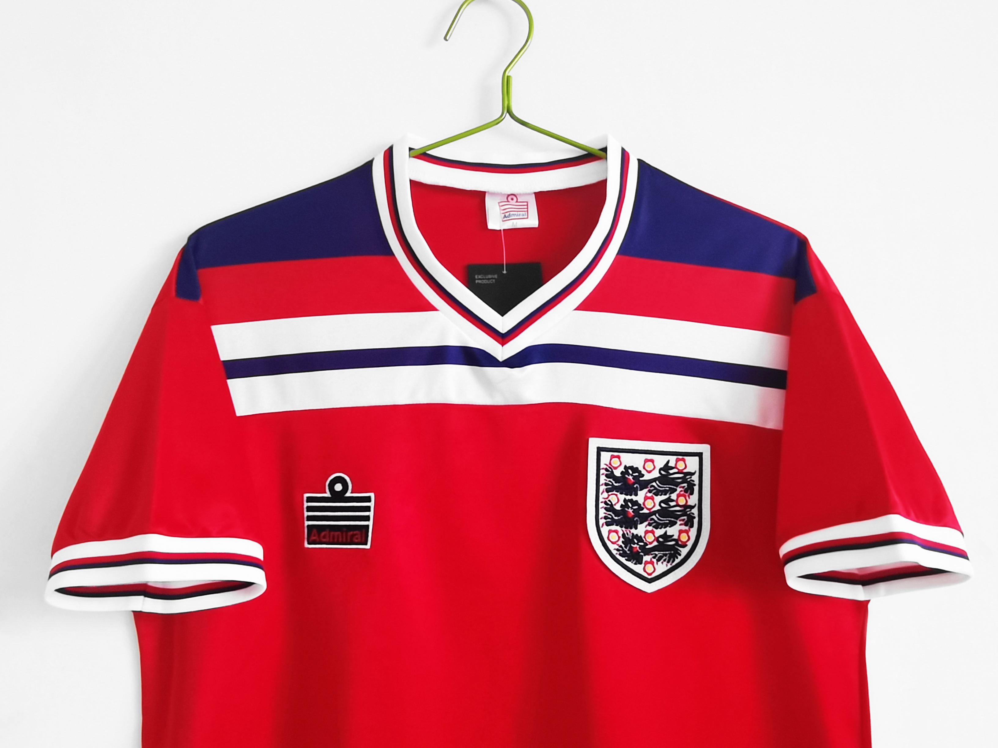 GlobeJersey-Retro England 1982 Away Stadium Jersey