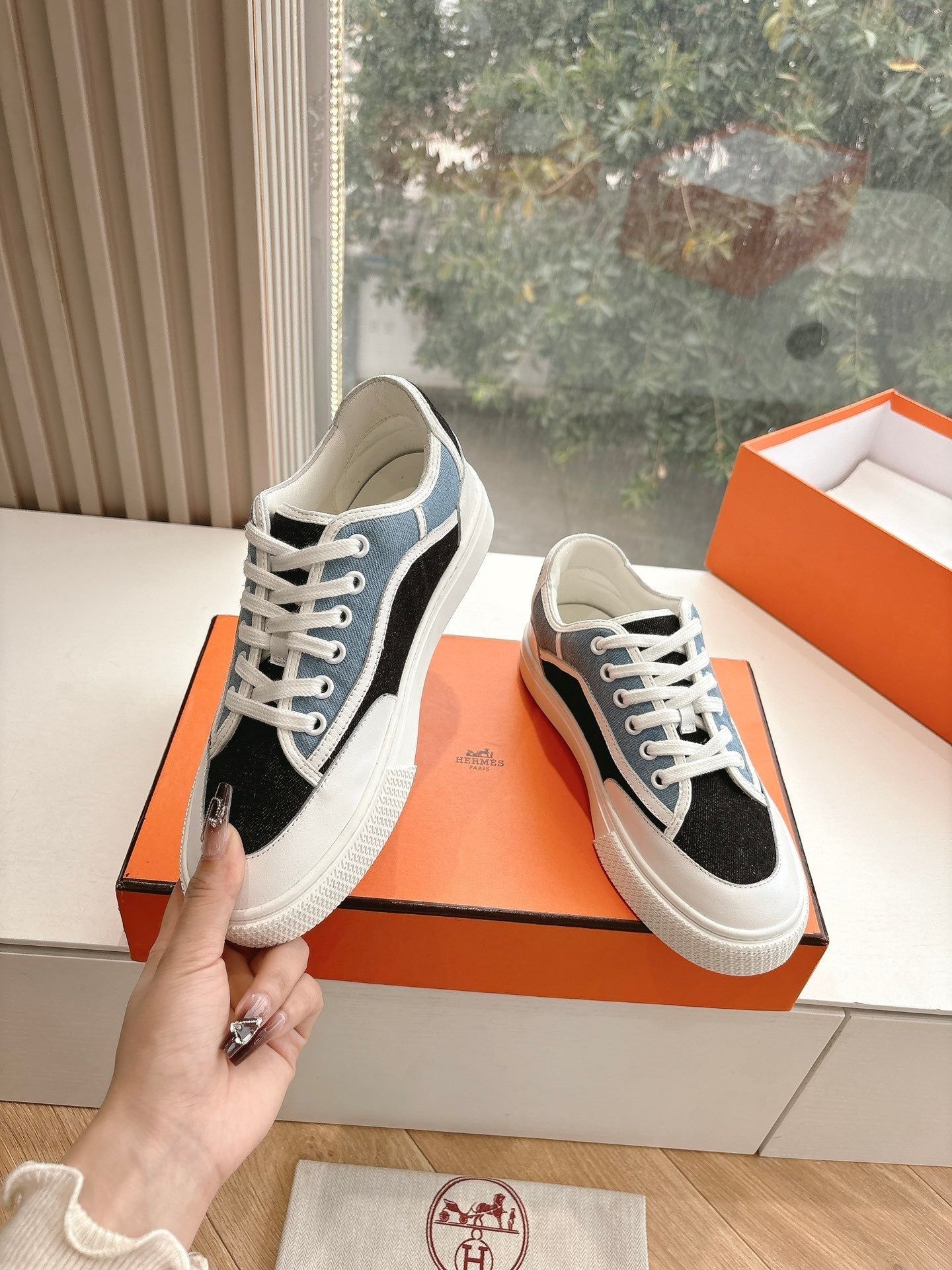 GET SNEAKER IN BLACK MIX LIGHT BLUE CANVAS AND CALFSKIN、mysite、Cacoeks