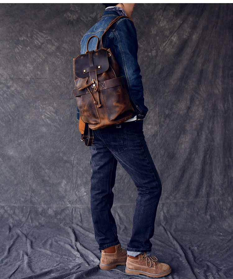 Model&nbsp;Show of Woosir Genuine Leather Vintage Backpack