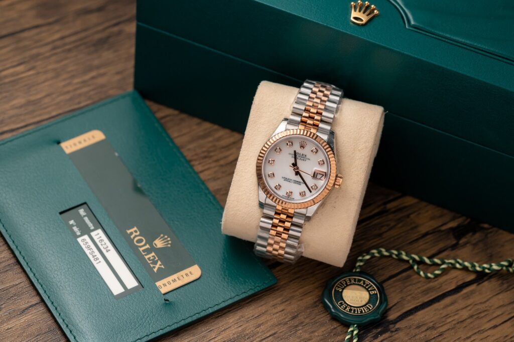 Đồng Hồ Rolex DateJust Replica 11 Nữ Demi Mặt Số Trắng 31mm (2)