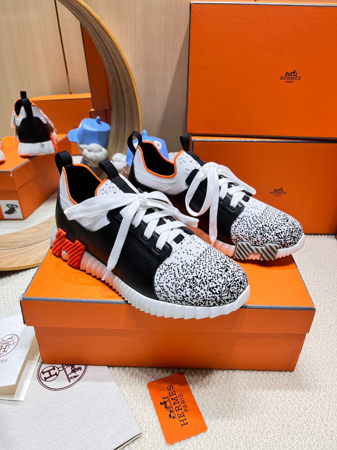 DEPART SLIP-ON SNEAKER IN WHITE MIX BLACK KNIT AND BLACK CALFSKIN、mysite、Cacoeks