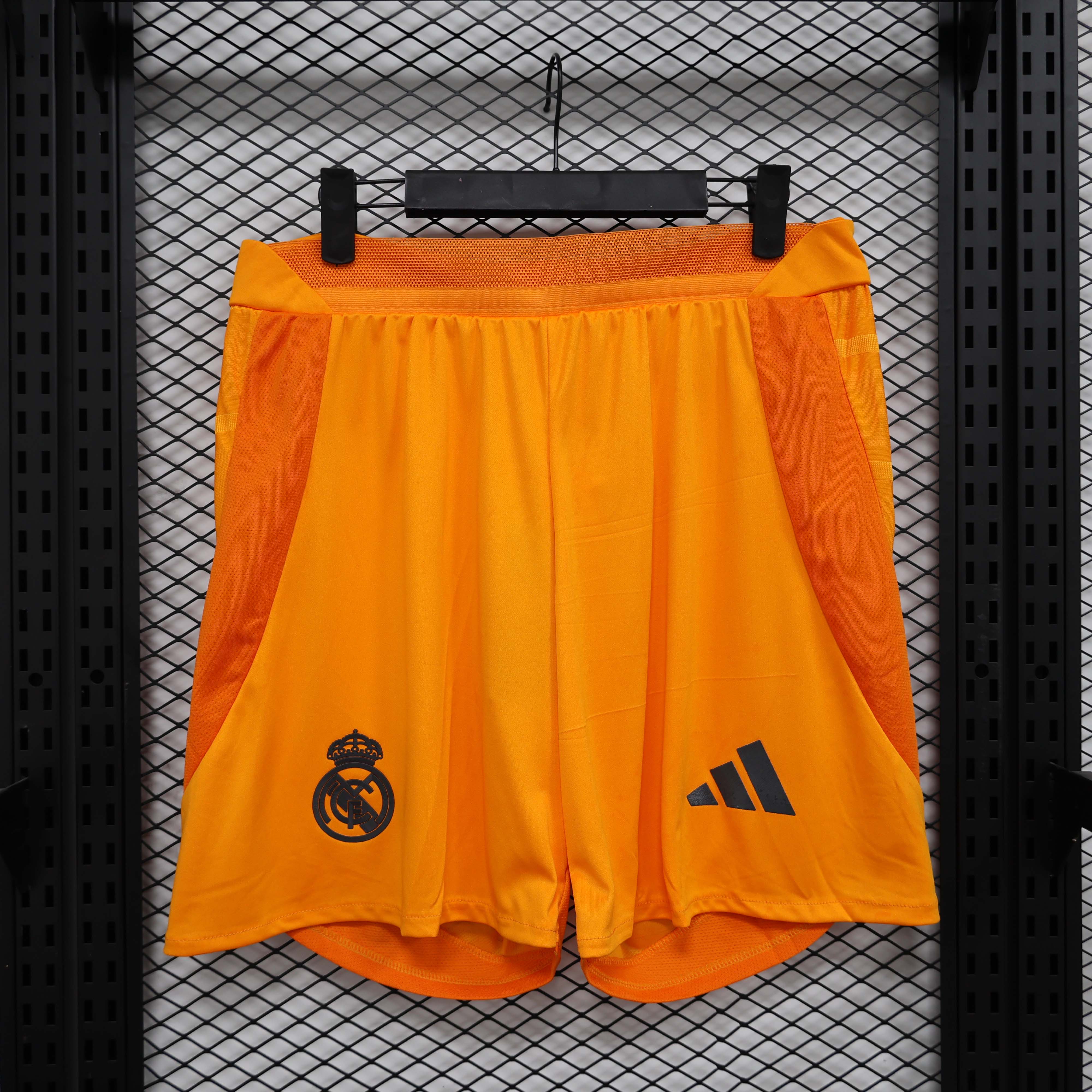 2024/2025 Real Madrid Away Shorts 1:1 Thai Quality:football jersey mysite: unitedjerseyfootball 邓江浪:football