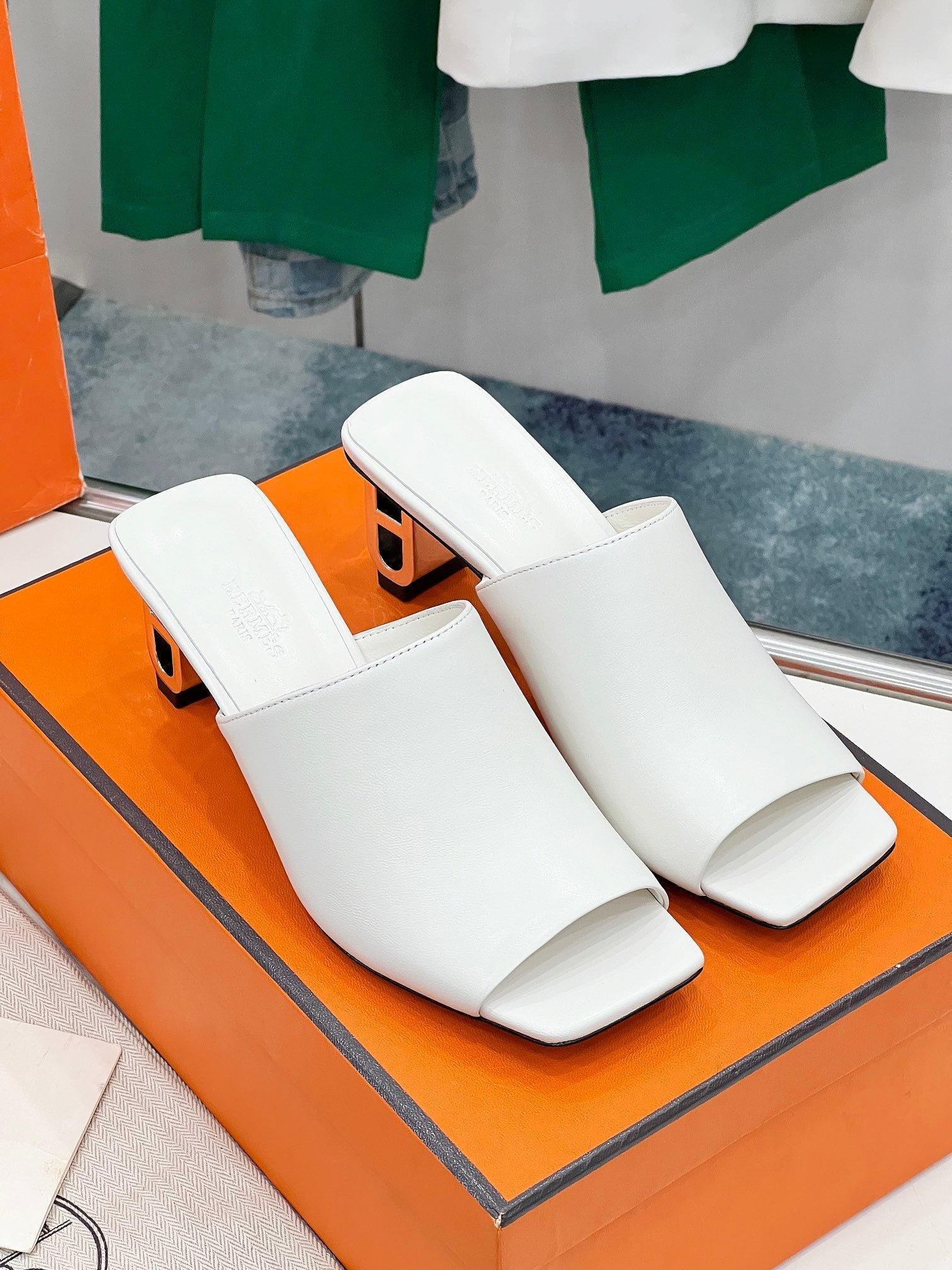 ICONIQUE 60 SANDAL IN WHITE CALFSKIN、mysite、Cacoeks