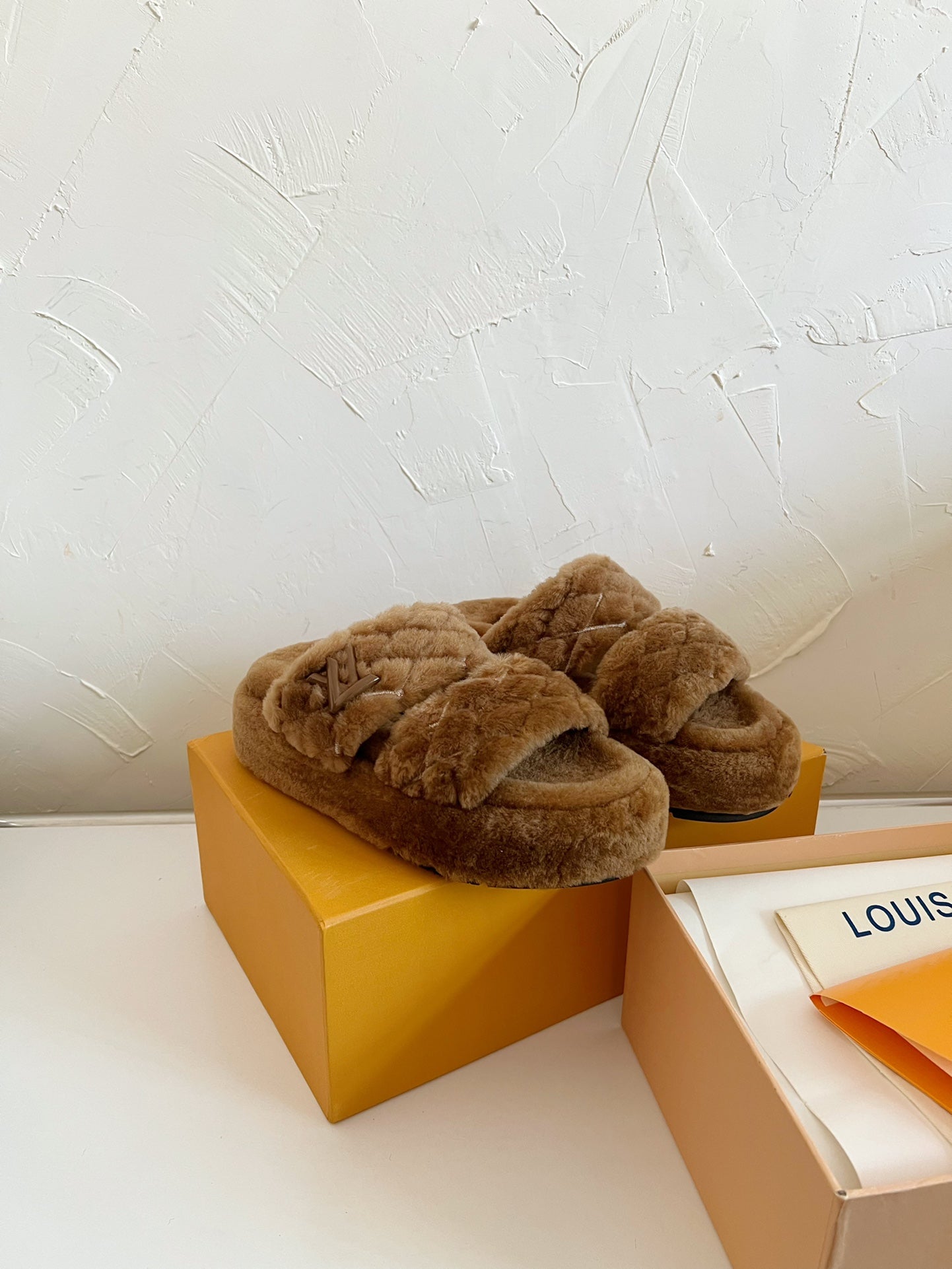 LV SUNSET PLATFORM COMFORT MULE IN CHOCOLATE BROWN SHEARLING、mysite、Cacoeks