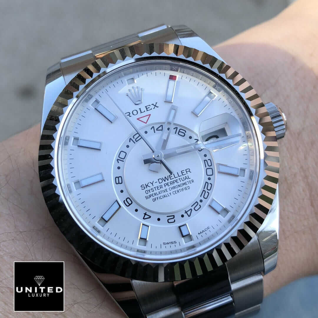 Rolex Sky-Dweller 326934 "White Dial" 1:1 Master Replica Yeni Proje kopyasi 3