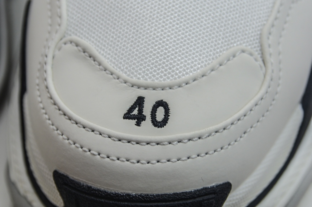 Balenciaga Triple S Sneaker x Adidas in White、mysite、Cacoeks