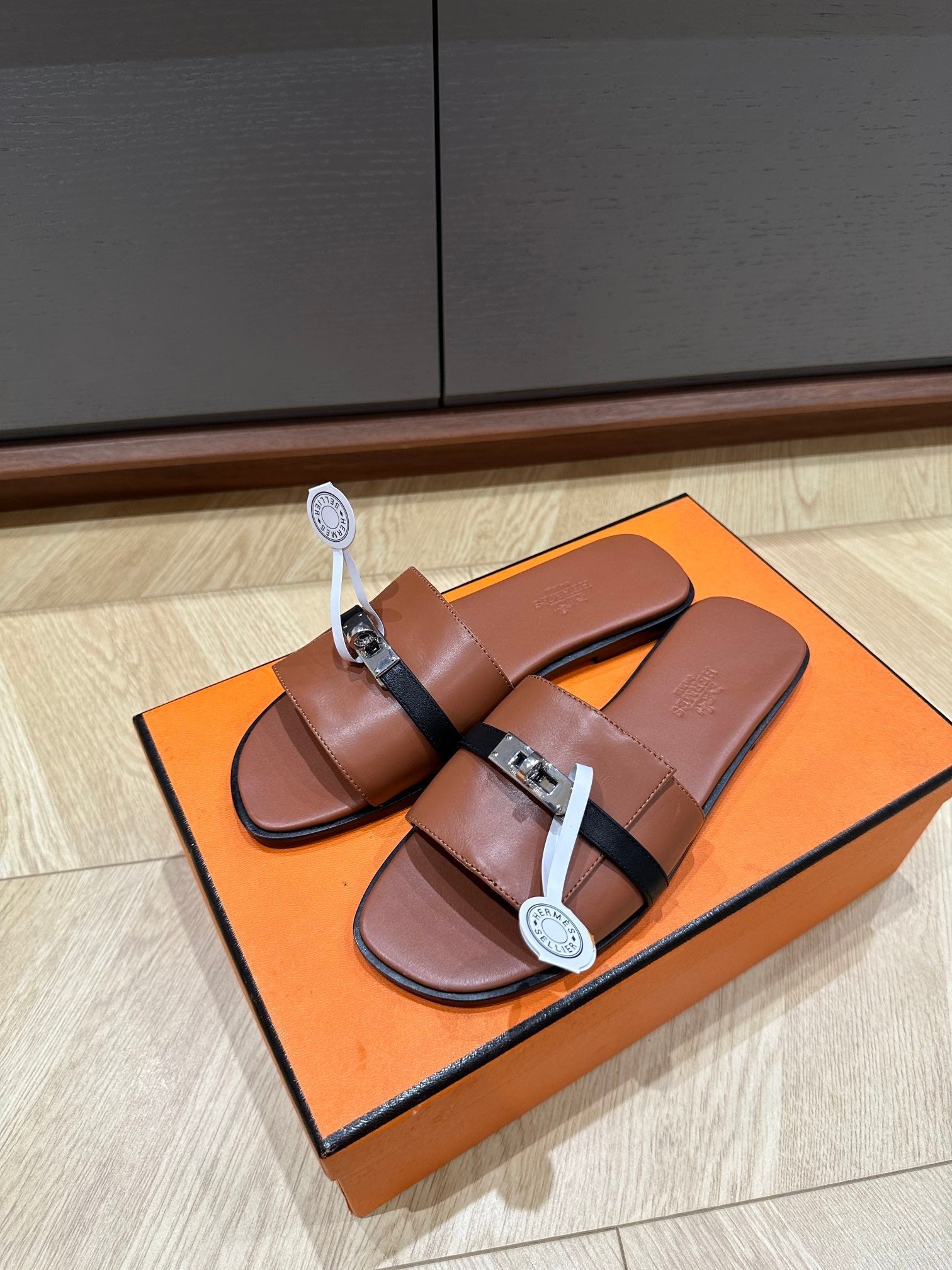 GABRIEL SANDAL CINNAMON CALFSKIN、mysite、Cacoeks