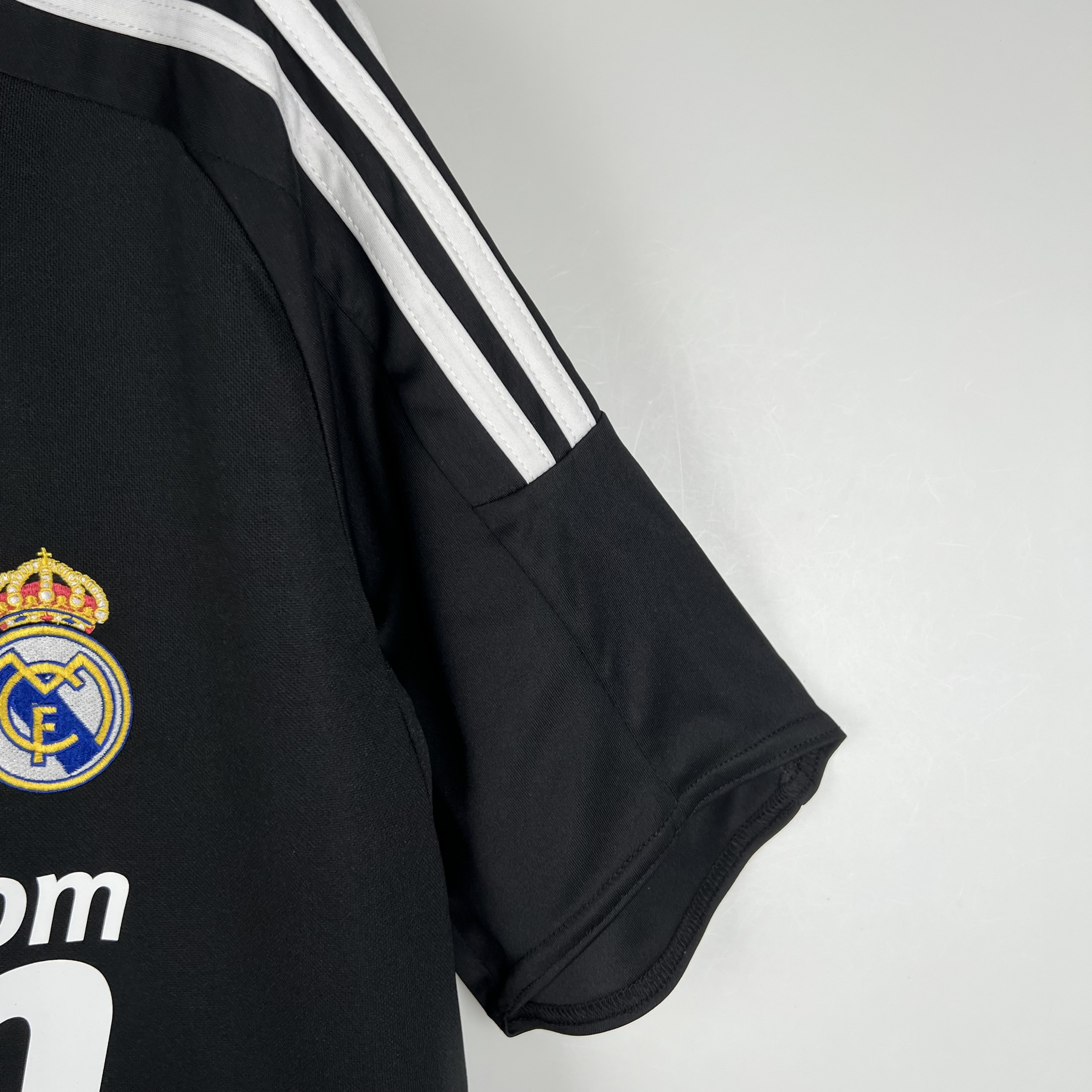 ManixJersey.com | Retro Real Madrid 08-09 Third Jersey -Customize Name, Number and Patch | Worldwide Shipping
