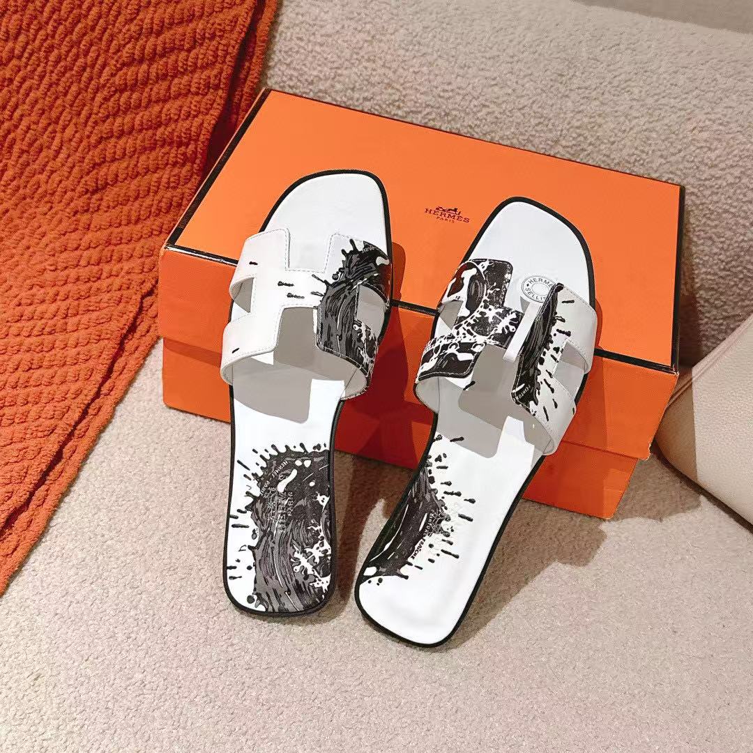 0RAN SANDAL IN BLACK MIX WHITE CALFSKIN、mysite、Cacoeks