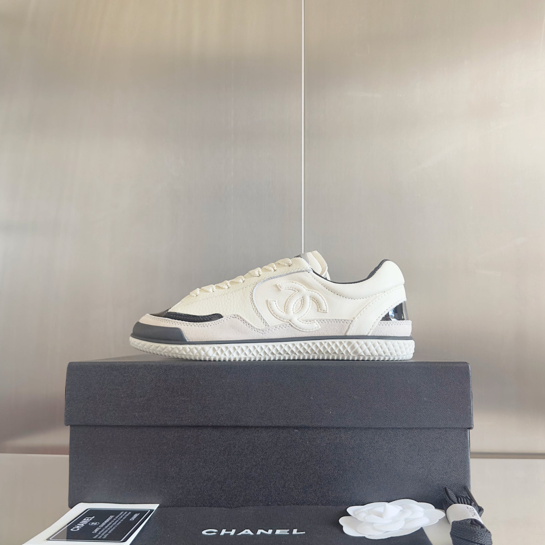 CHANEL 25S SNEAKERS WITH PATENT TOE 20MM IN WHITE CALFSKIN、mysite、Cacoeks
