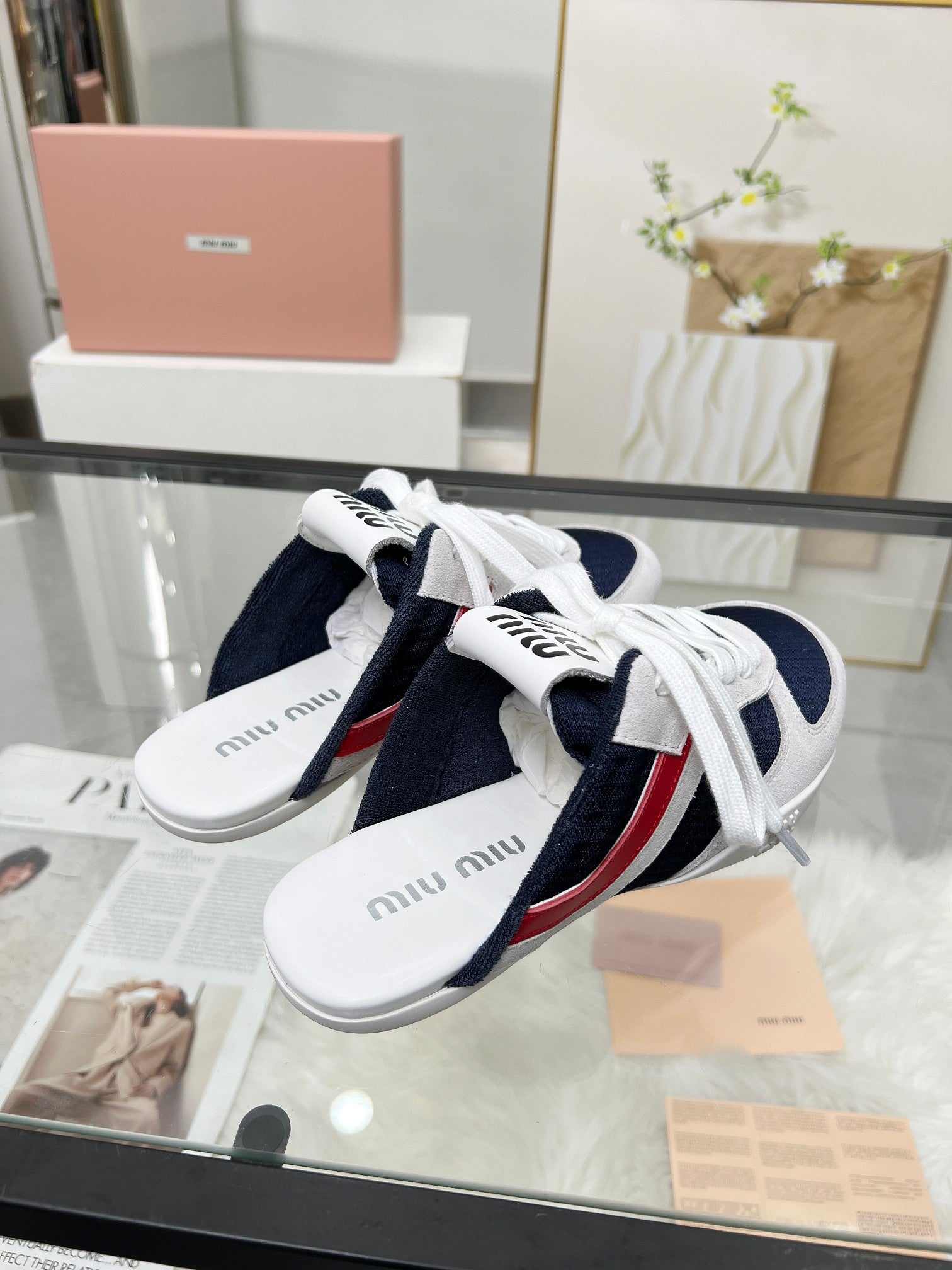 GYMNASIUM SNEAKERS MULES IN OFF WHITE SUEDE AND NAVY BLUE TECHNICAL FABRIC、mysite、Cacoeks