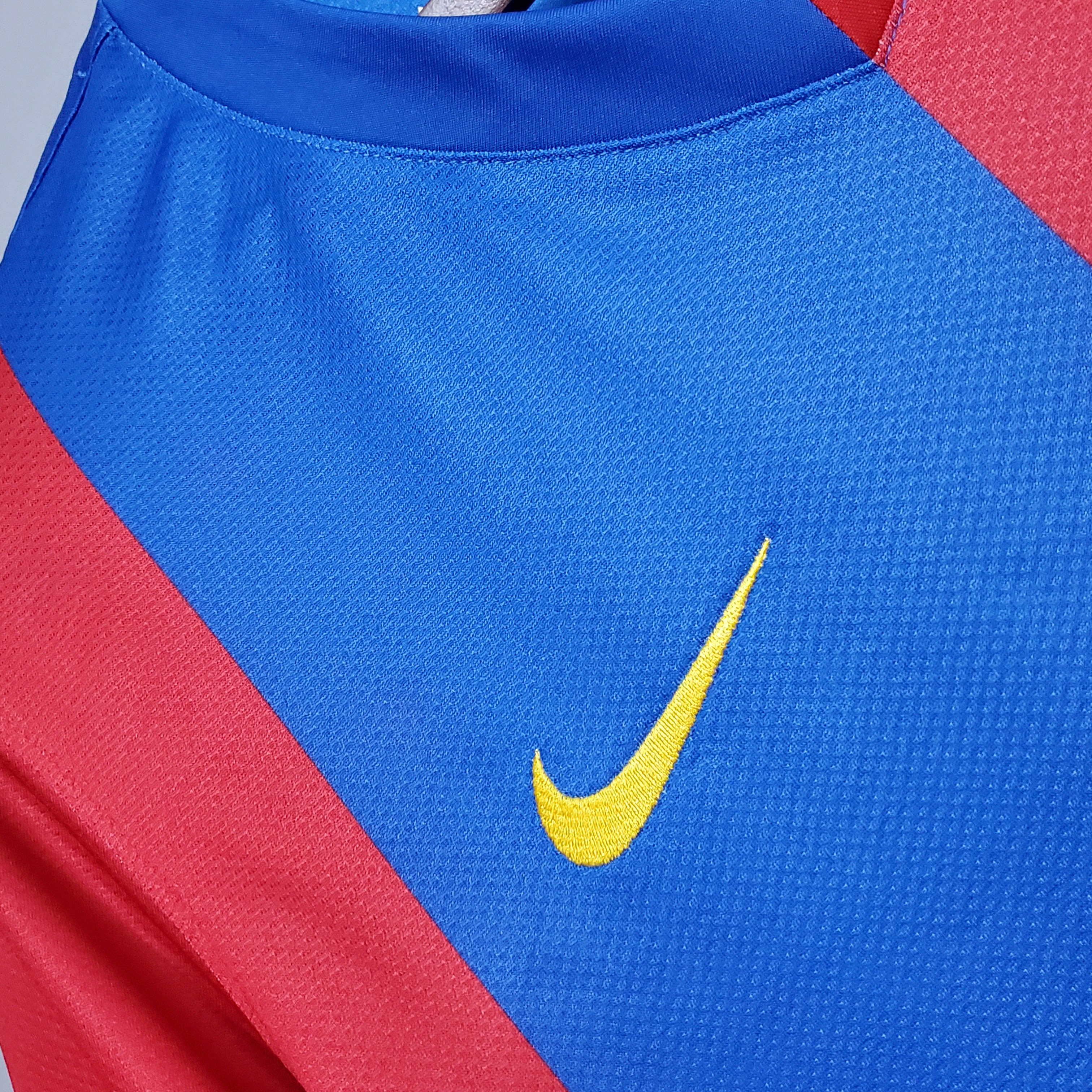 2006/2007 Retro Barcelona Home Football Shirt 1:1 Thai Quality:football jersey mysite: unitedjerseyfootball 邓江浪:football