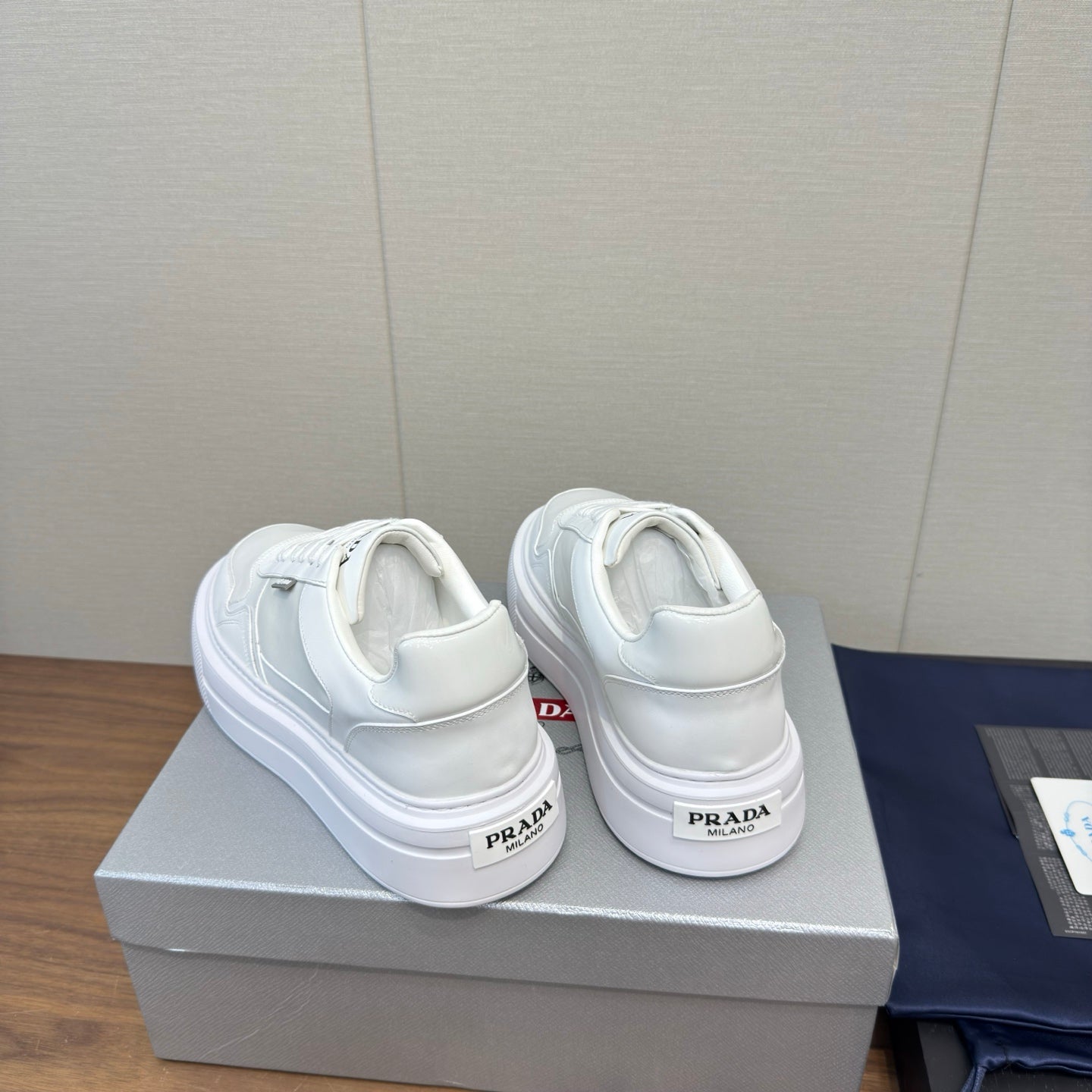 PRADA 25S DOWNTOWN BOLD SNEAKERS 45MM IN WHITE CALFSKIN、mysite、Cacoeks