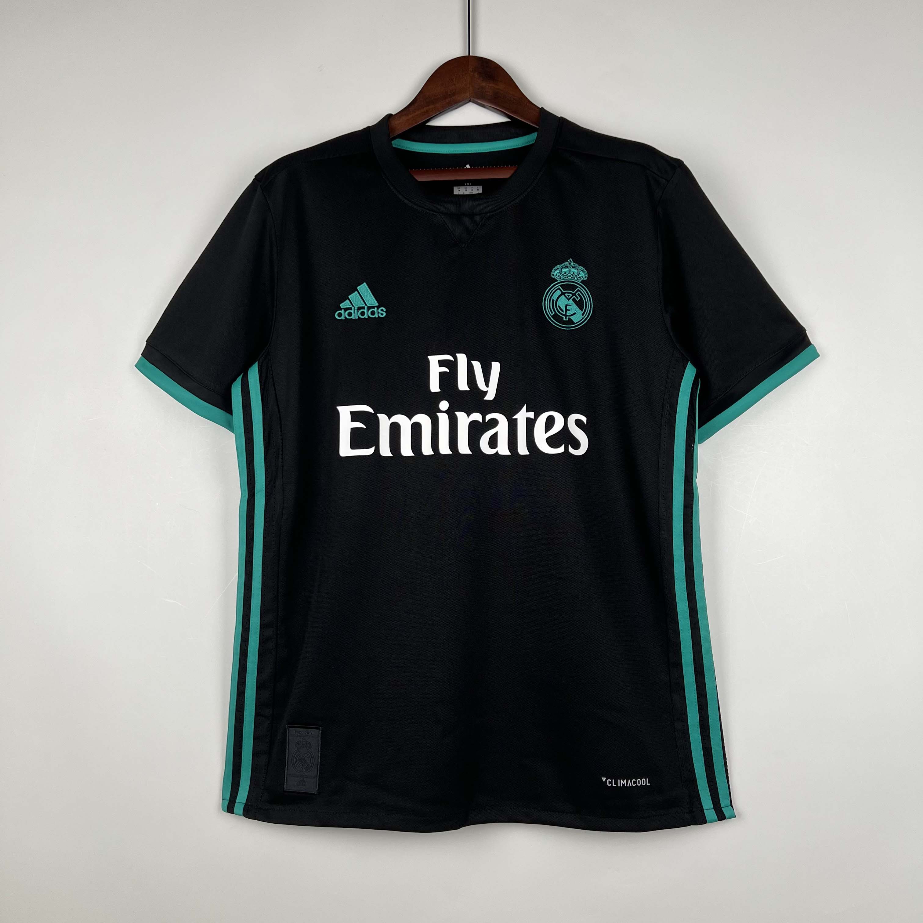 2017/2018 Retro Real Madrid Away Football Shirt1:1 Thai Quality:football jersey mysite: unitedjerseyfootball 邓江浪:football
