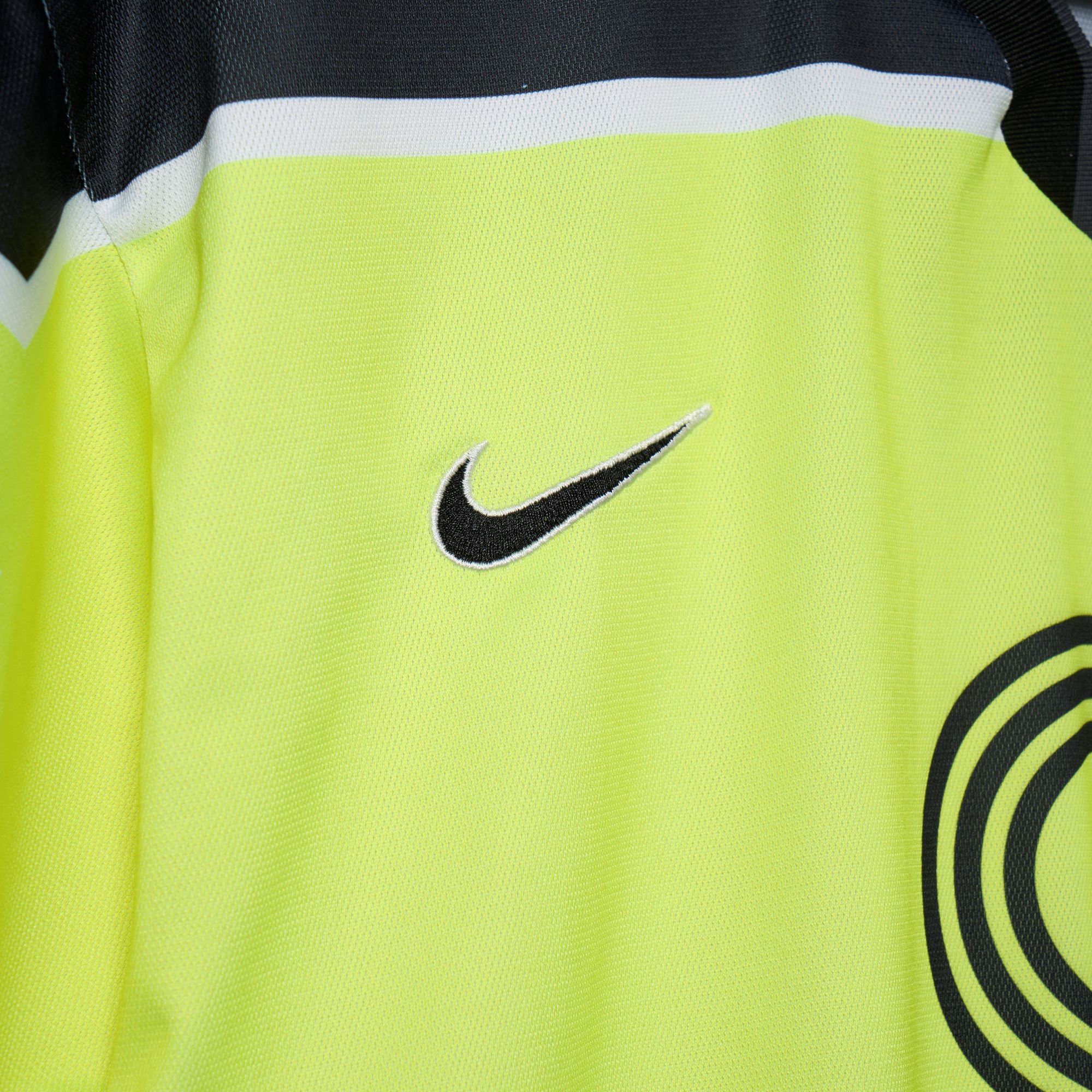 Higojerseys-Retro Dortmund 1996-97 Home Champions League Final Jersey