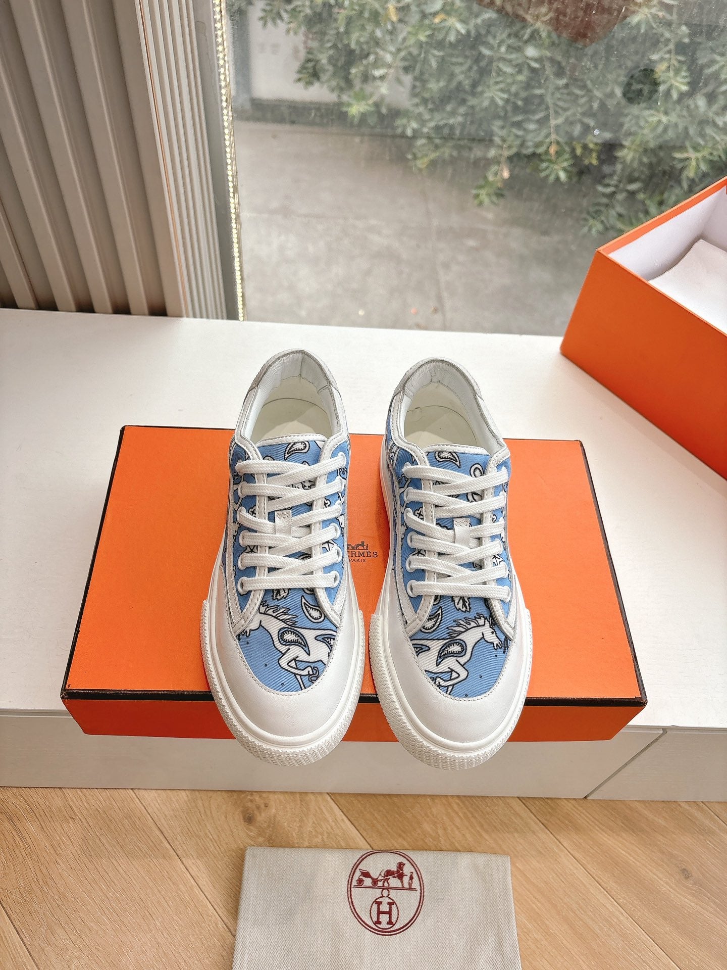 GET SNEAKER IN WHITE MIX CERULEAN BLUE MAXI CANVAS AND CALFSKIN、mysite、Cacoeks