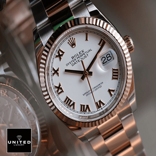 Rolex Datejust 126231 Steel Gold Roman Replica burning on glass