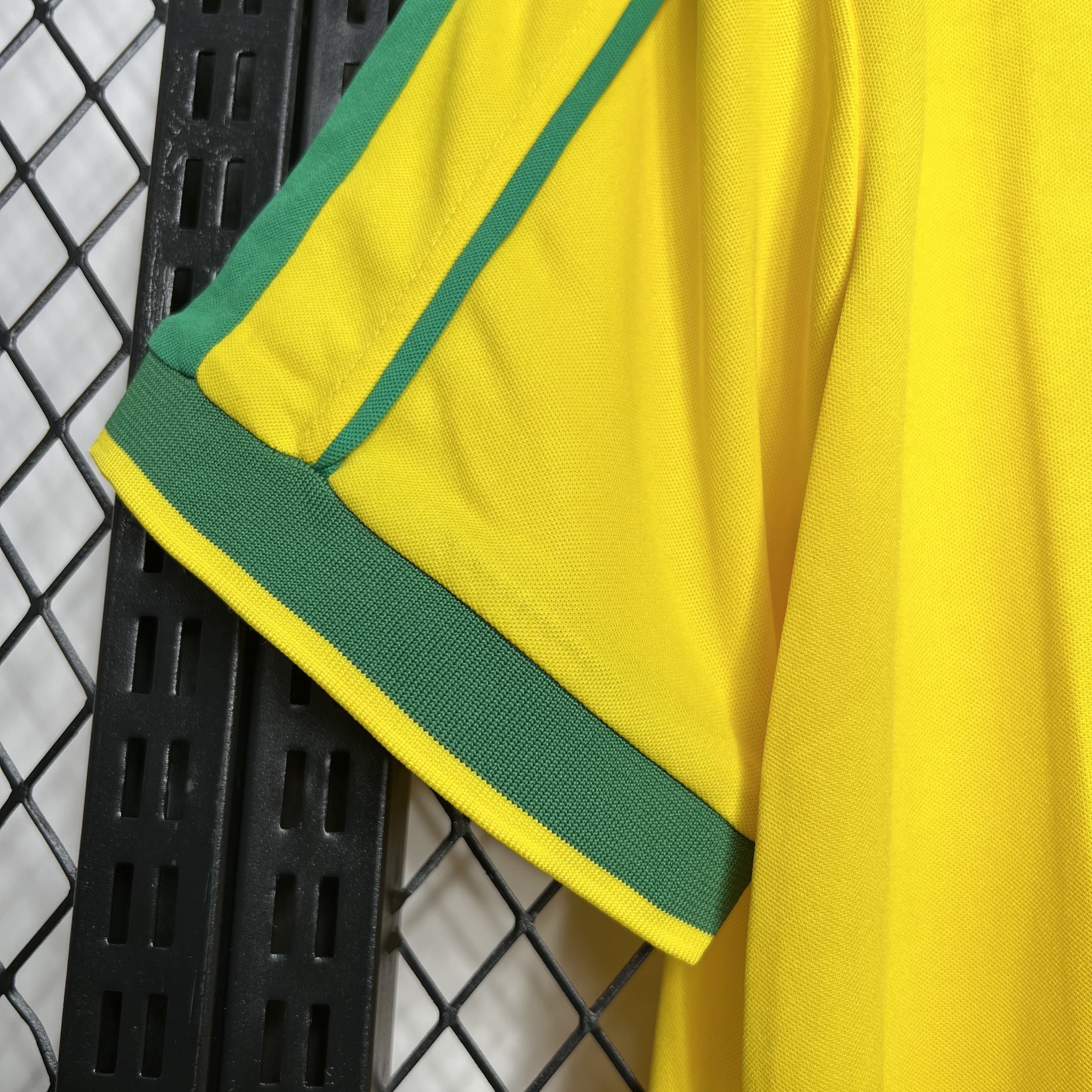 GlobeJersey-Retro Brazil 1998 Home Stadium Jersey
