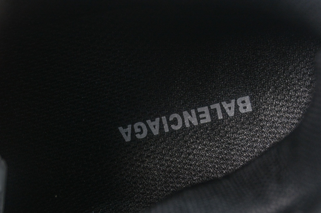 Balenciaga Triple S Sneaker in Black、mysite、Cacoeks