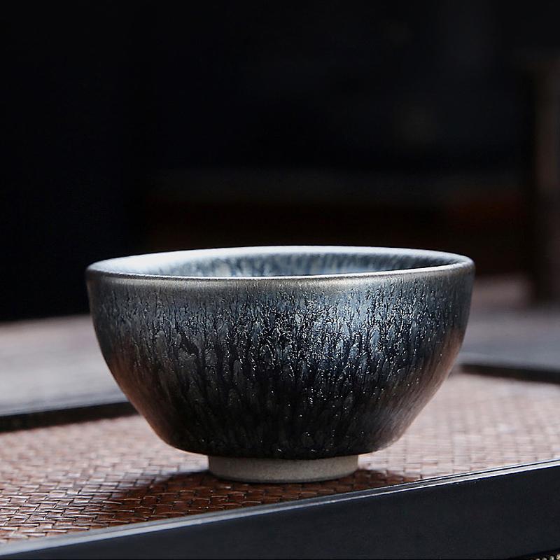 GEEK BAR-https://www.hot-toy.com/