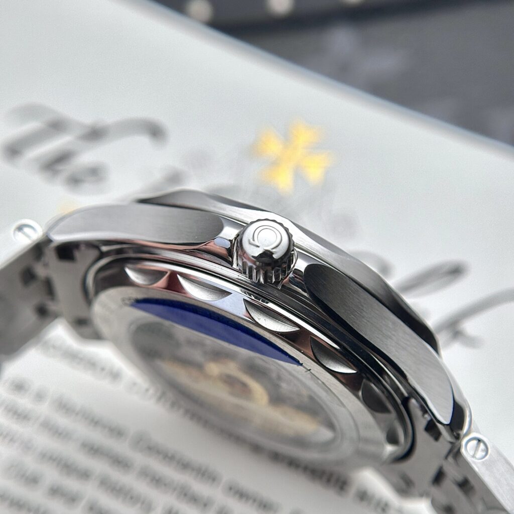 Đồng Hồ Omega Seamaster Profesional 007 Replica 11 Nhà Máy VS (7)