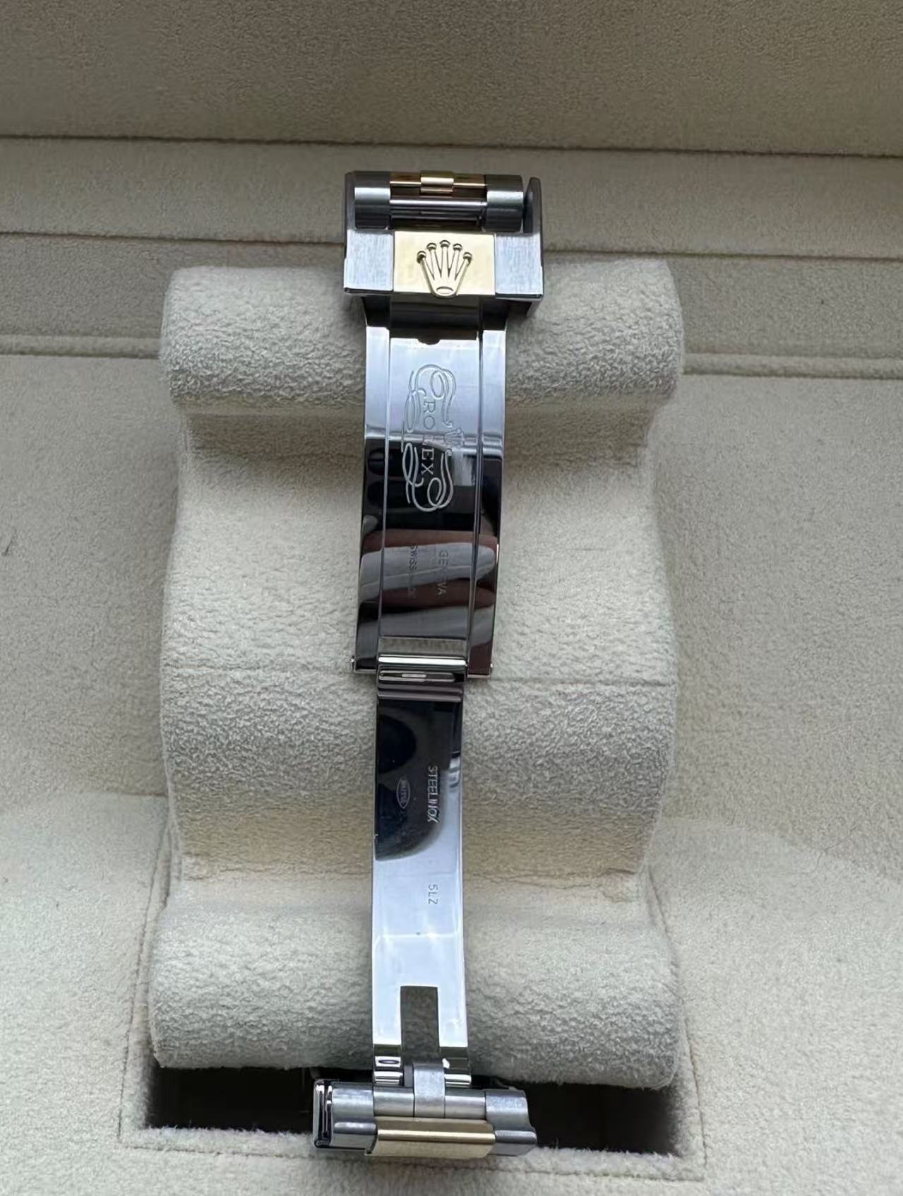 Rolex GMT Master ll 2023 Two ToneJubilee Bracelet Super Clone SwissReplica Watch Ref 126713GRNR3285 Swiss Movement