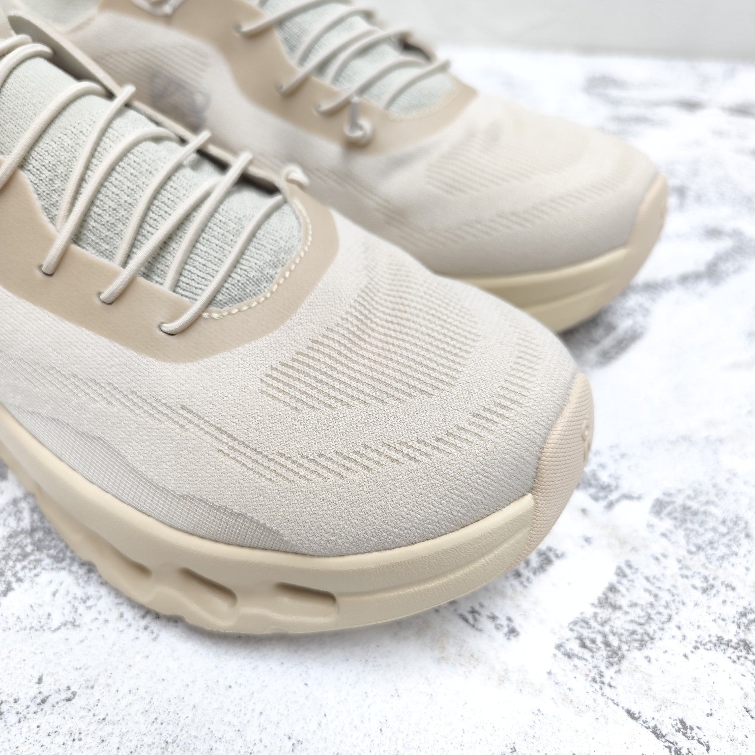 CLOUDTILT SNEAKER IN PALE GRAY RECYCLED POLYESTER、mysite、Cacoeks