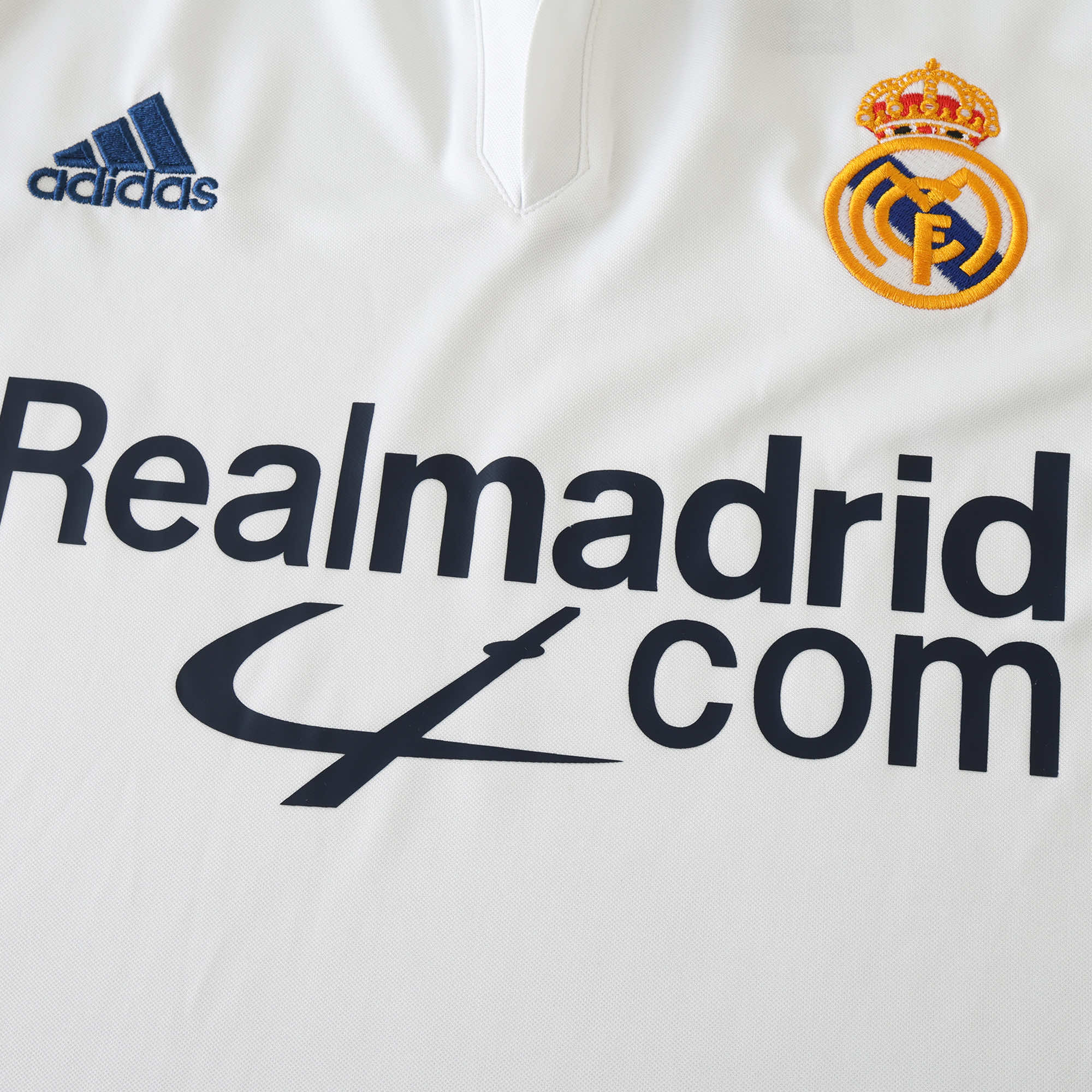 ManixJersey.com | Retro Real Madrid 2001-02 Home Jersey -Customize Name, Number and Patch | Worldwide Shipping