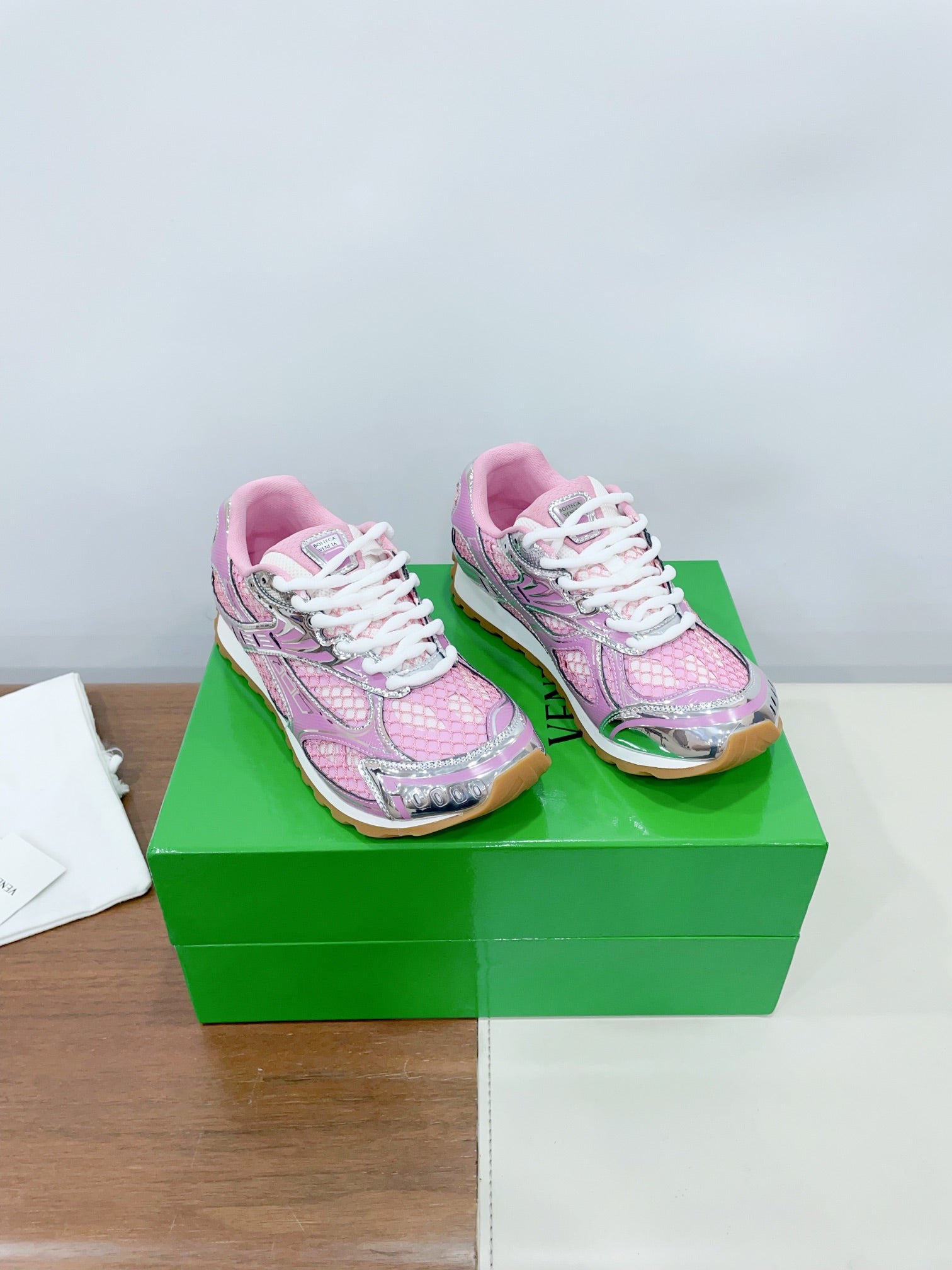 ORBIT SNEAKER IN BLUSH PINK TECHNICAL FABRIC AND METALLIC MESH、mysite、Cacoeks