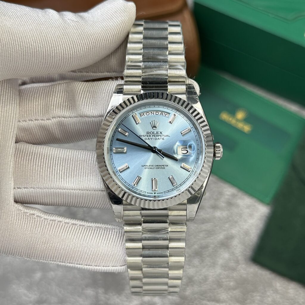 Đồng Hồ Rolex Day-Date 228236 Mặt Số Đính Đá Rep 11 V2 GM Factory 40mm (2)