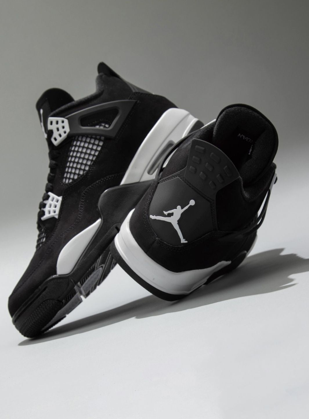 Air Jordan 4 Retro White Thunder、JORDAN、Cacoeks