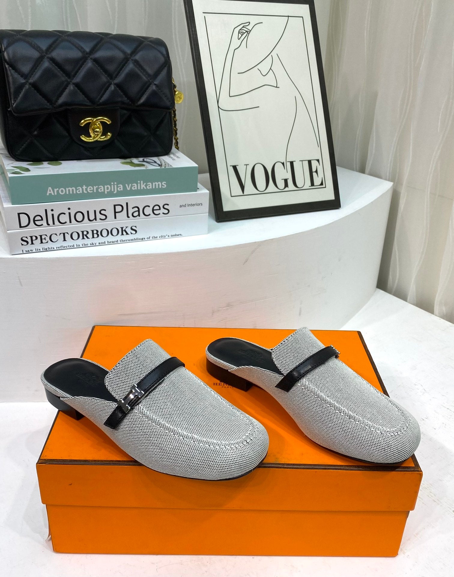 IENA MULE GRAY CANVAS AND BLACK CALFSKIN、mysite、Cacoeks