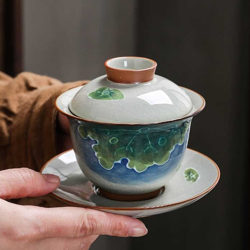 GEEK BAR-https://www.hot-toy.com/