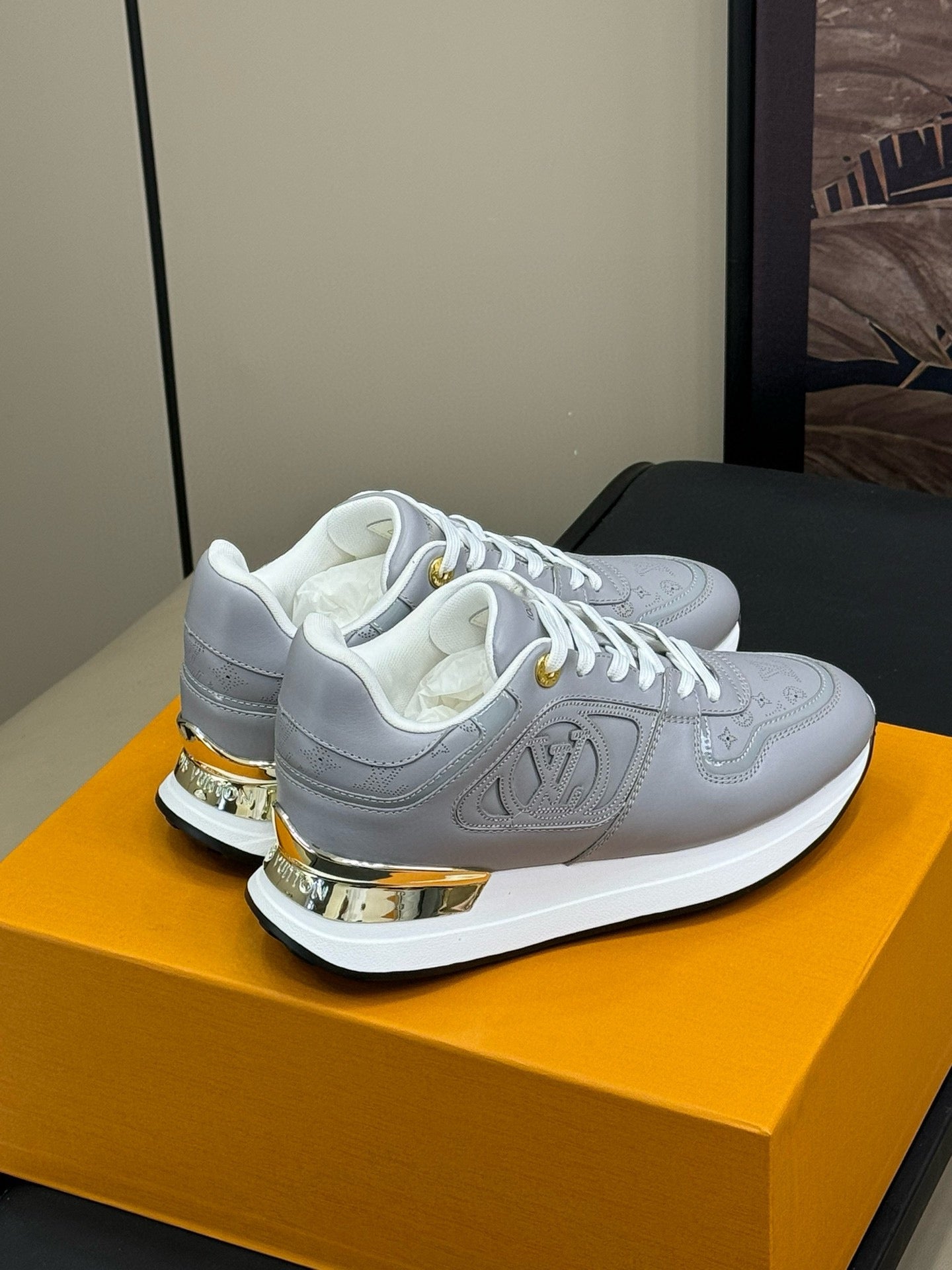 LV NEO RUN AWAY SNEAKER IN STEEL GRAY CALFSKIN、mysite、Cacoeks