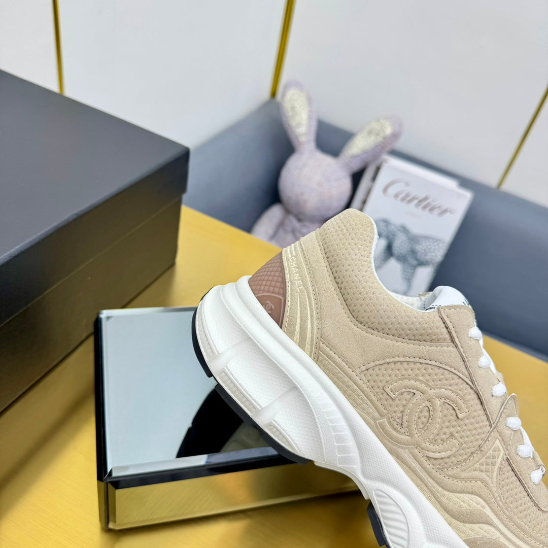 DAD SNEAKER IN TUSCAN BEIGE SUEDE AND BREATHABLE MESH、mysite、Cacoeks