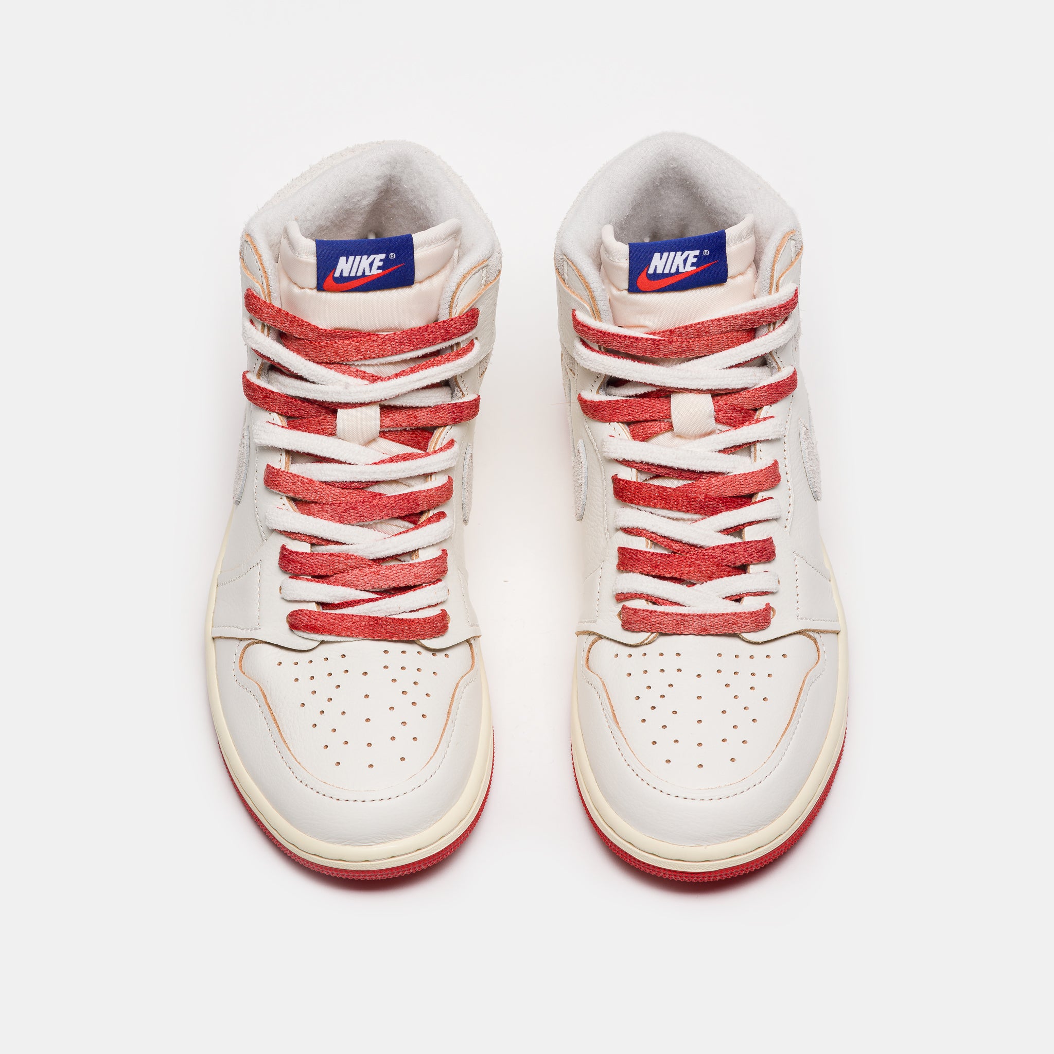 Air Jordan 1 High OG Sneaker in Sail/Cinnabar/Light Bone