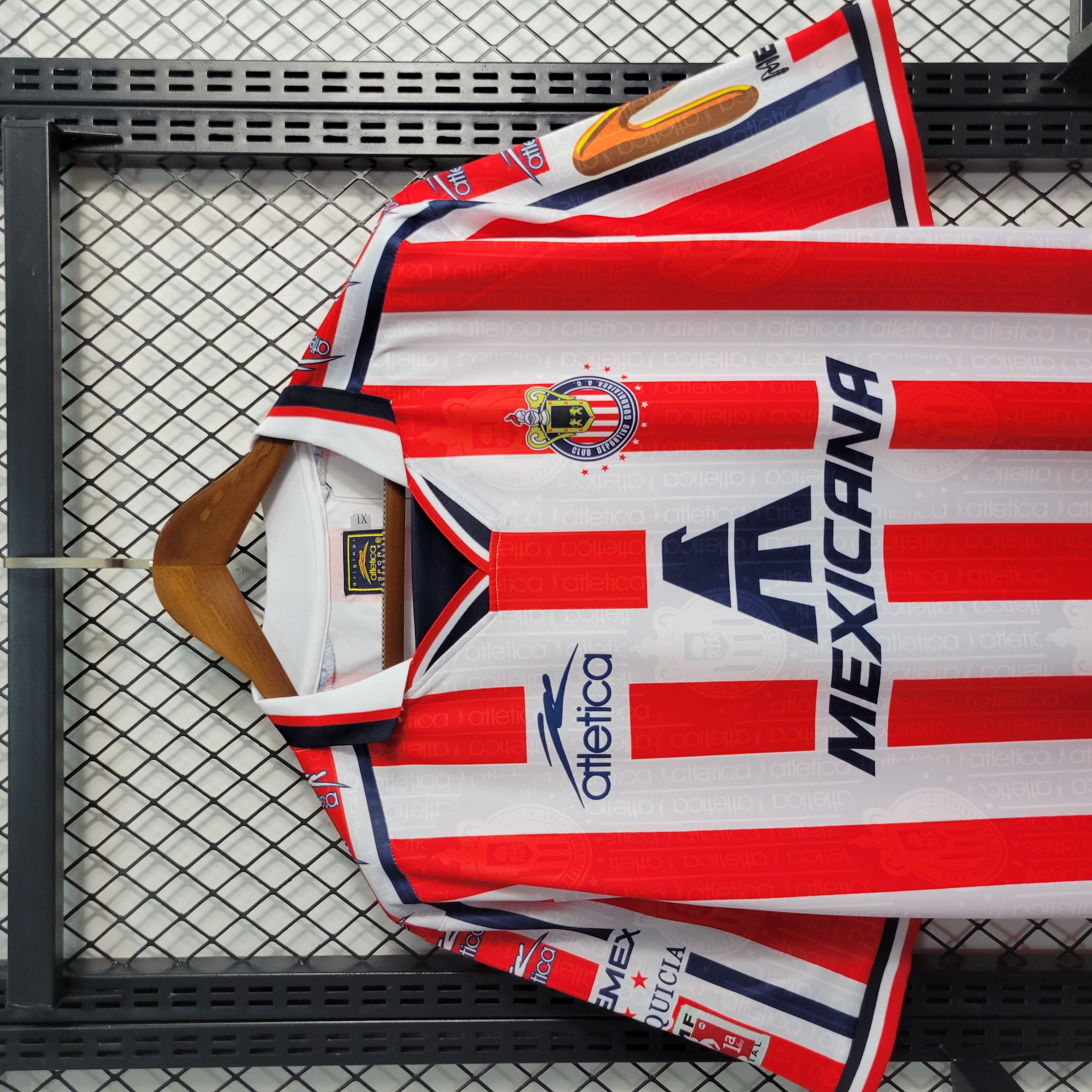 ManixJersey.com | Retro Chivas de Guadalajara 06-07 Home Stadium Jersey -Customize Name, Number and Patch | Worldwide Shipping