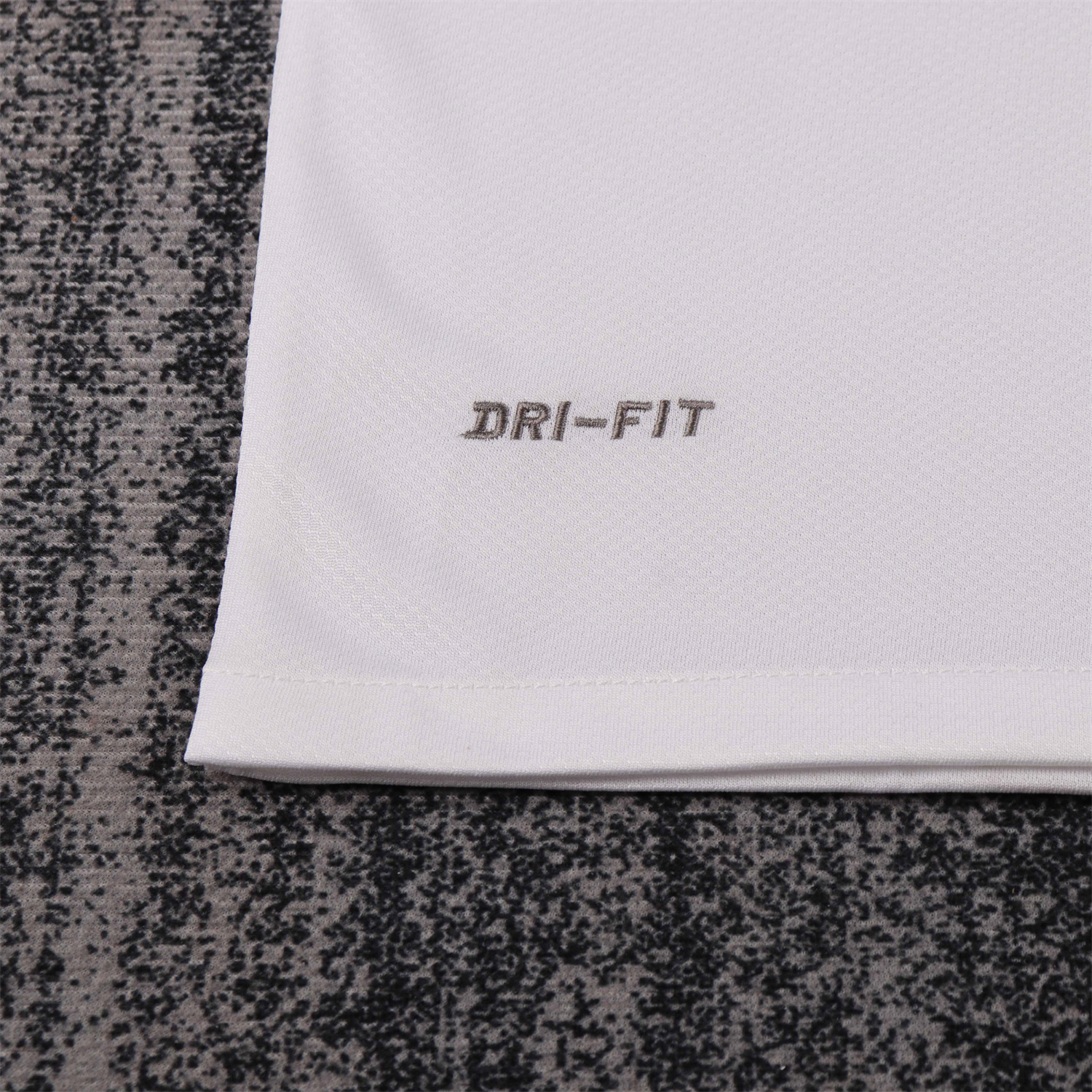 GlobeJersey-Retro Santos 2012 Home Kids Kit