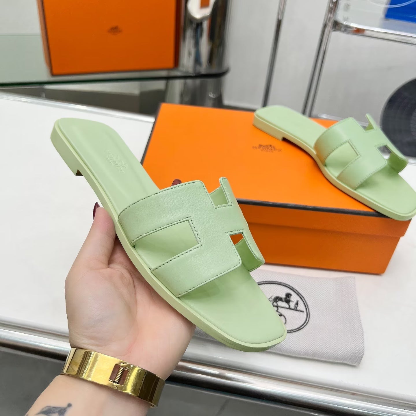 0RAN SANDALS IN GREEN PASTEL CALFSKIN、mysite、Cacoeks