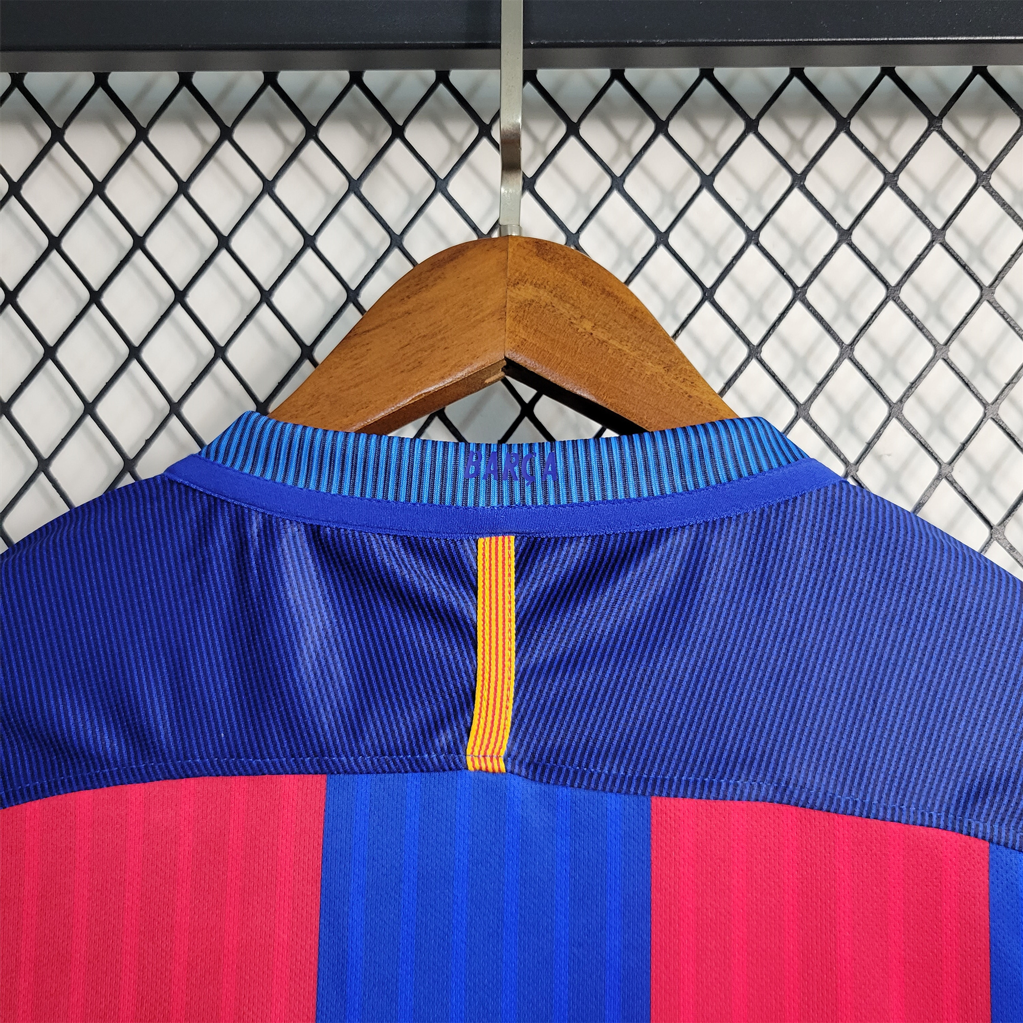 Higojerseys-Retro Barcelona 16-17 Home Stadium Jersey